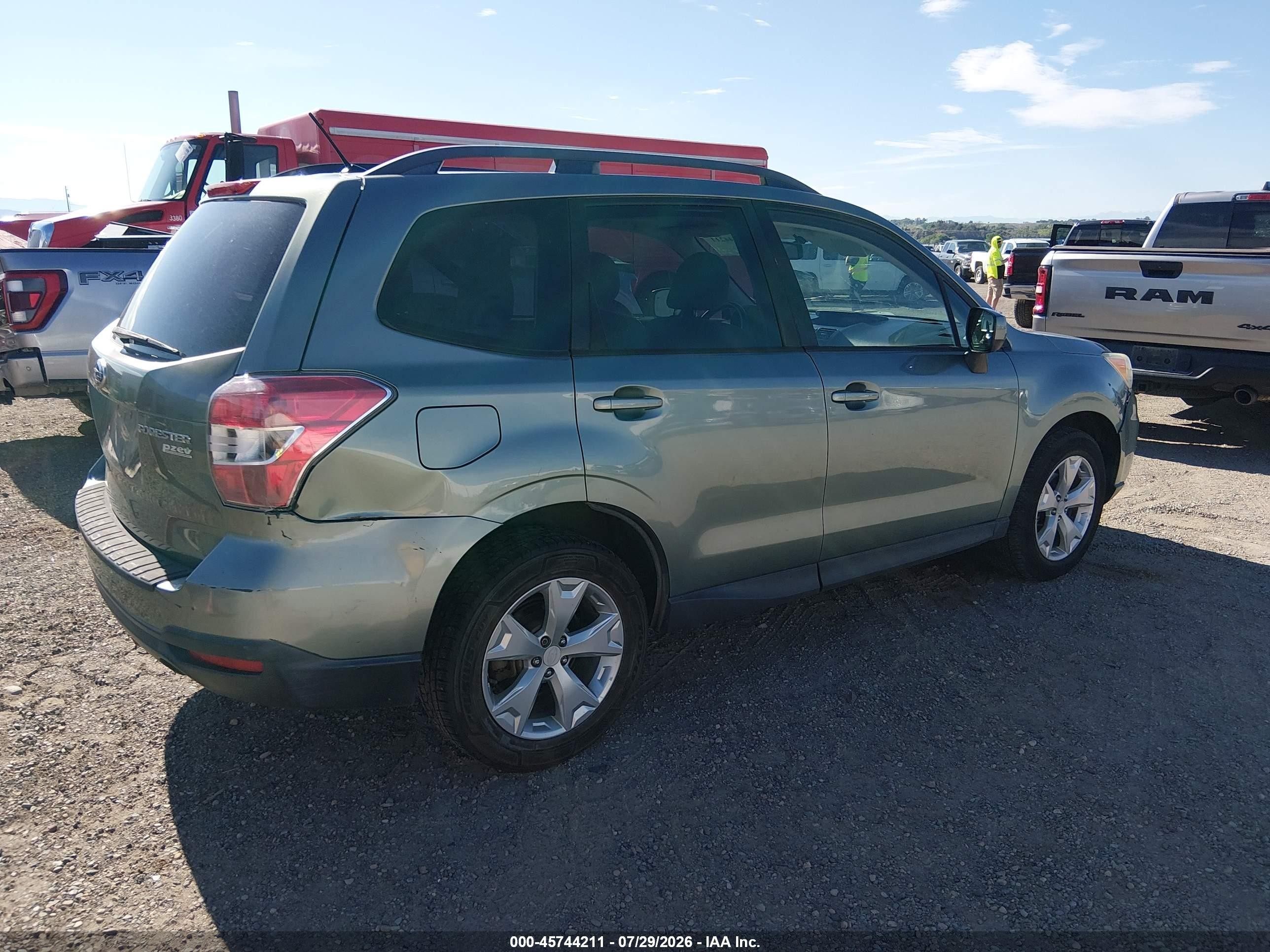 2015 Subaru Forester 2.5i Premium Green vin: JF2SJADC4FH479051
