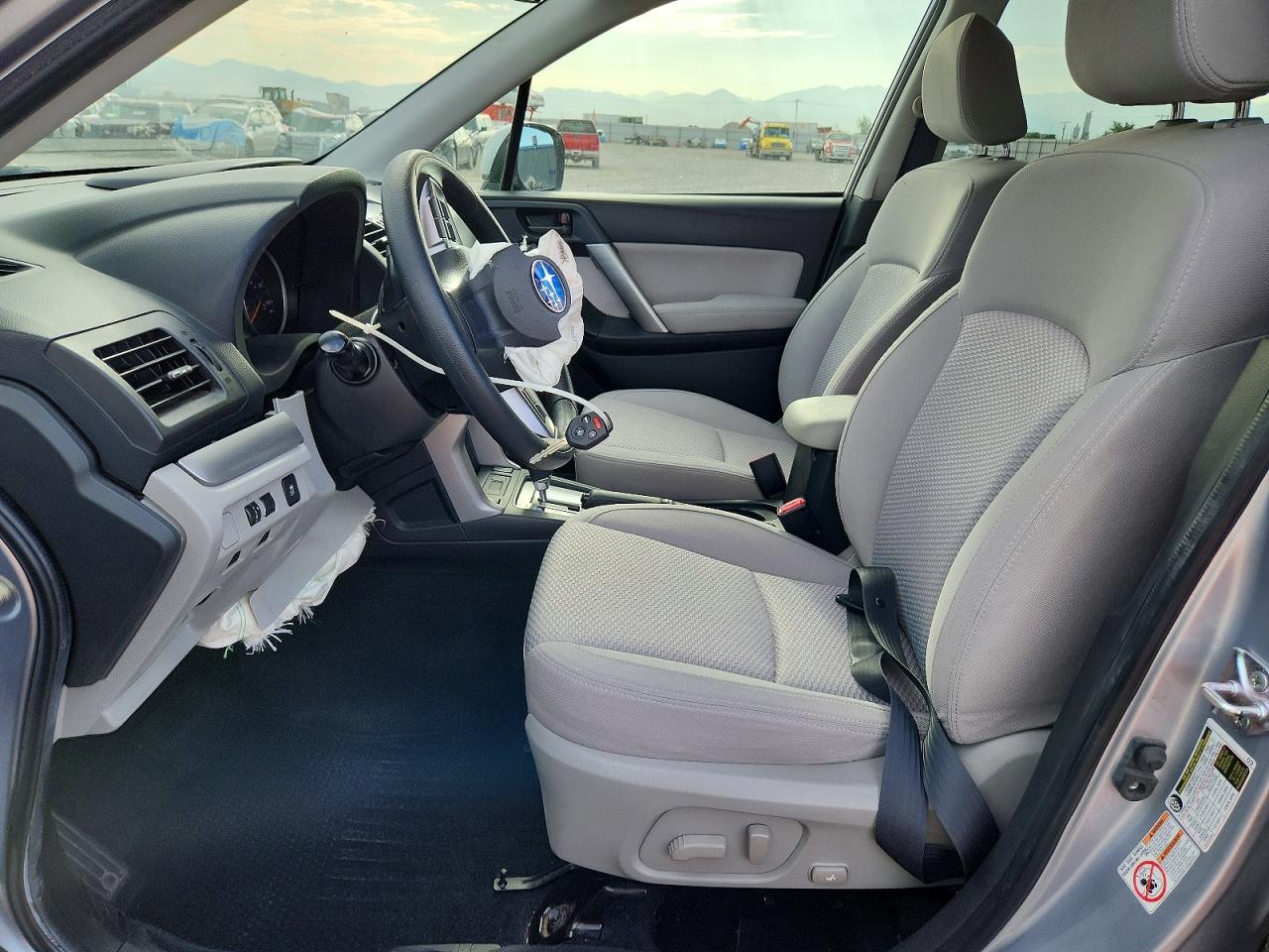 2015 Subaru Forester 2.5i Premium Silver vin: JF2SJADC4FH488588