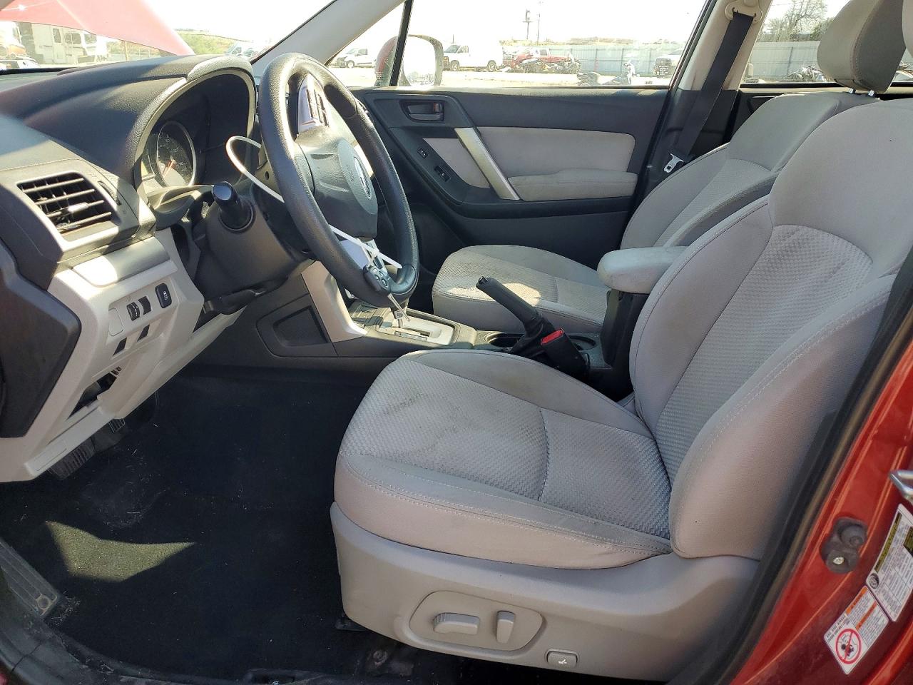2015 Subaru Forester 2.5i Premium Red vin: JF2SJADC4FH493595