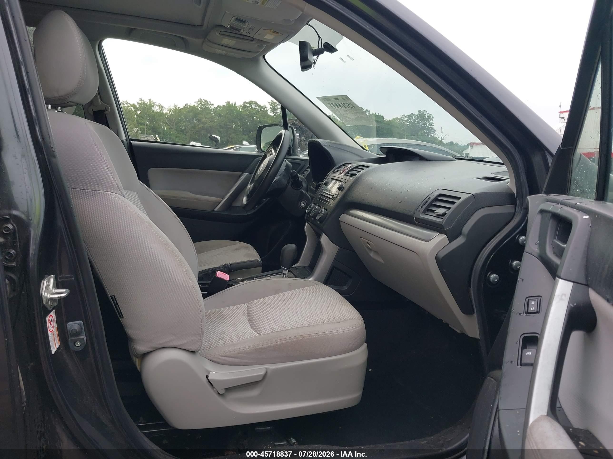 2015 Subaru Forester 2.5i Premium Gray vin: JF2SJADC4FH494827