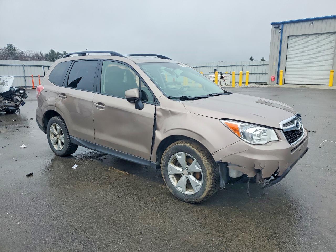 2015 Subaru Forest 2.5 Gold vin: JF2SJADC4FH502019