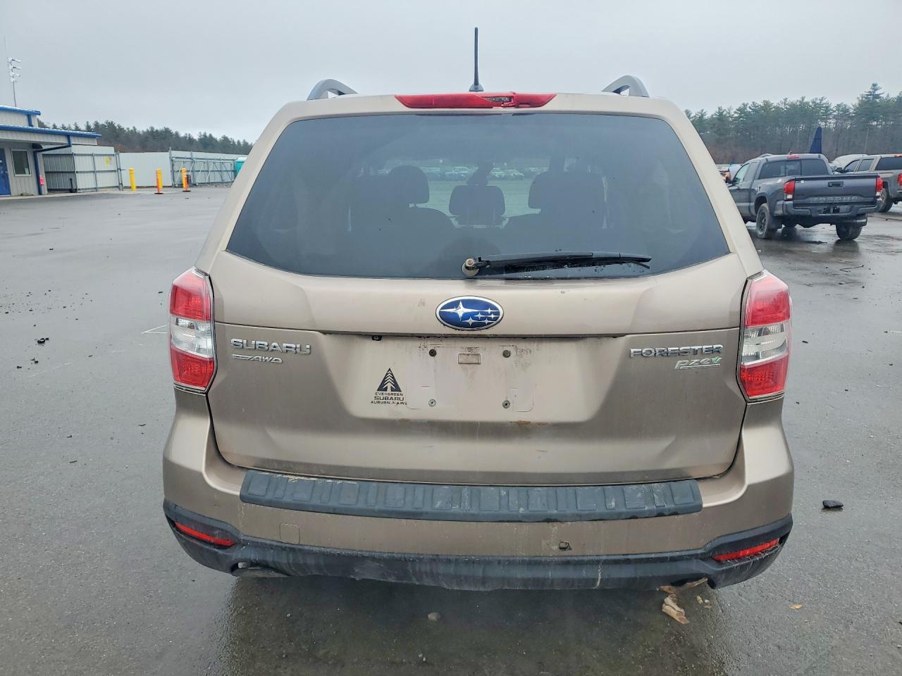 2015 Subaru Forest 2.5 Gold vin: JF2SJADC4FH502019