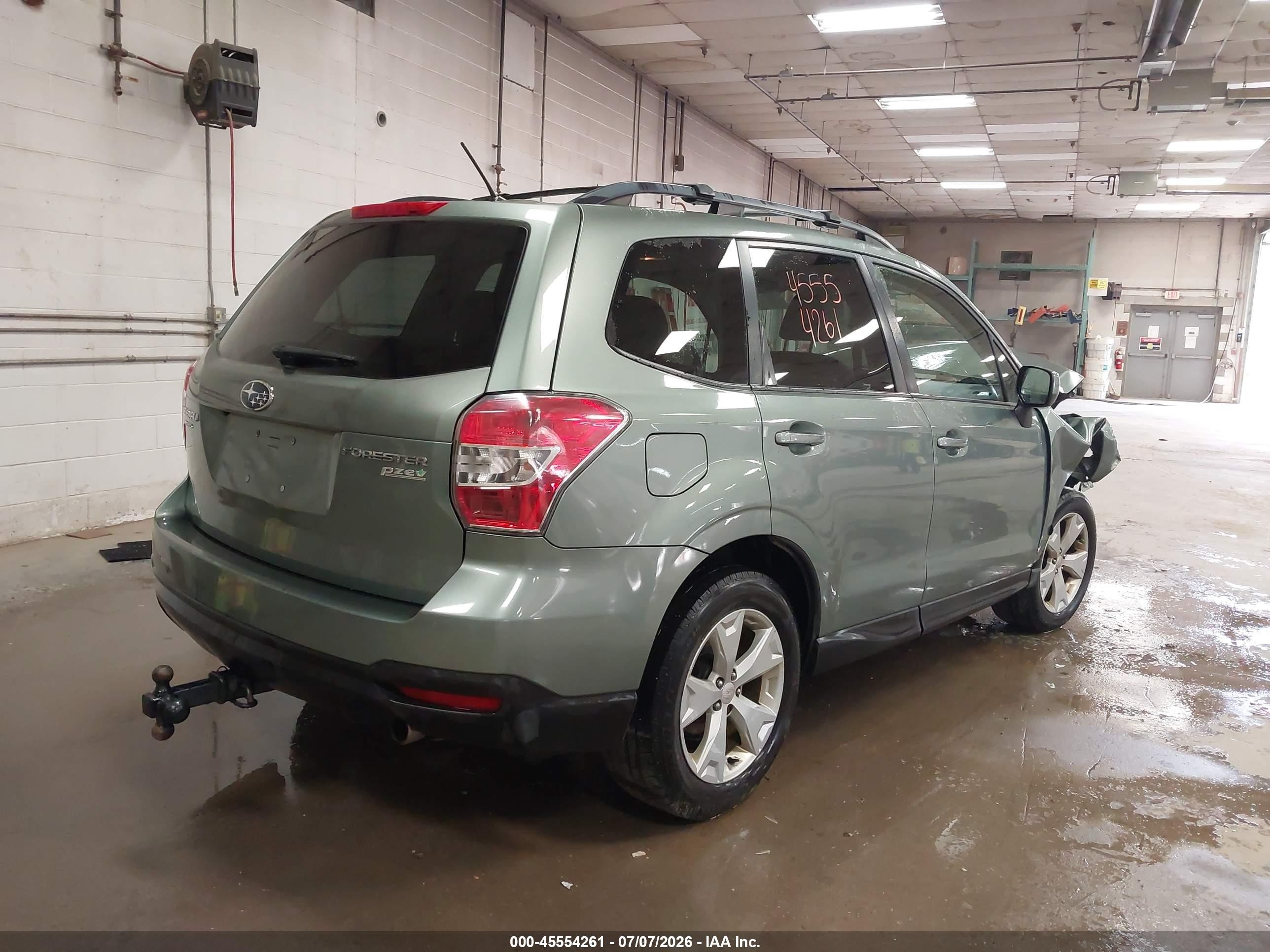 2015 Subaru Forester 2.5i Premium Зеленый vin: JF2SJADC4FH519032