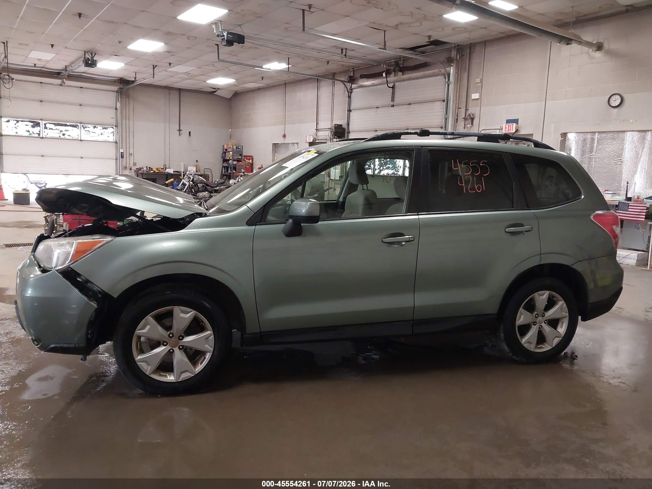 2015 Subaru Forester 2.5i Premium Зеленый vin: JF2SJADC4FH519032
