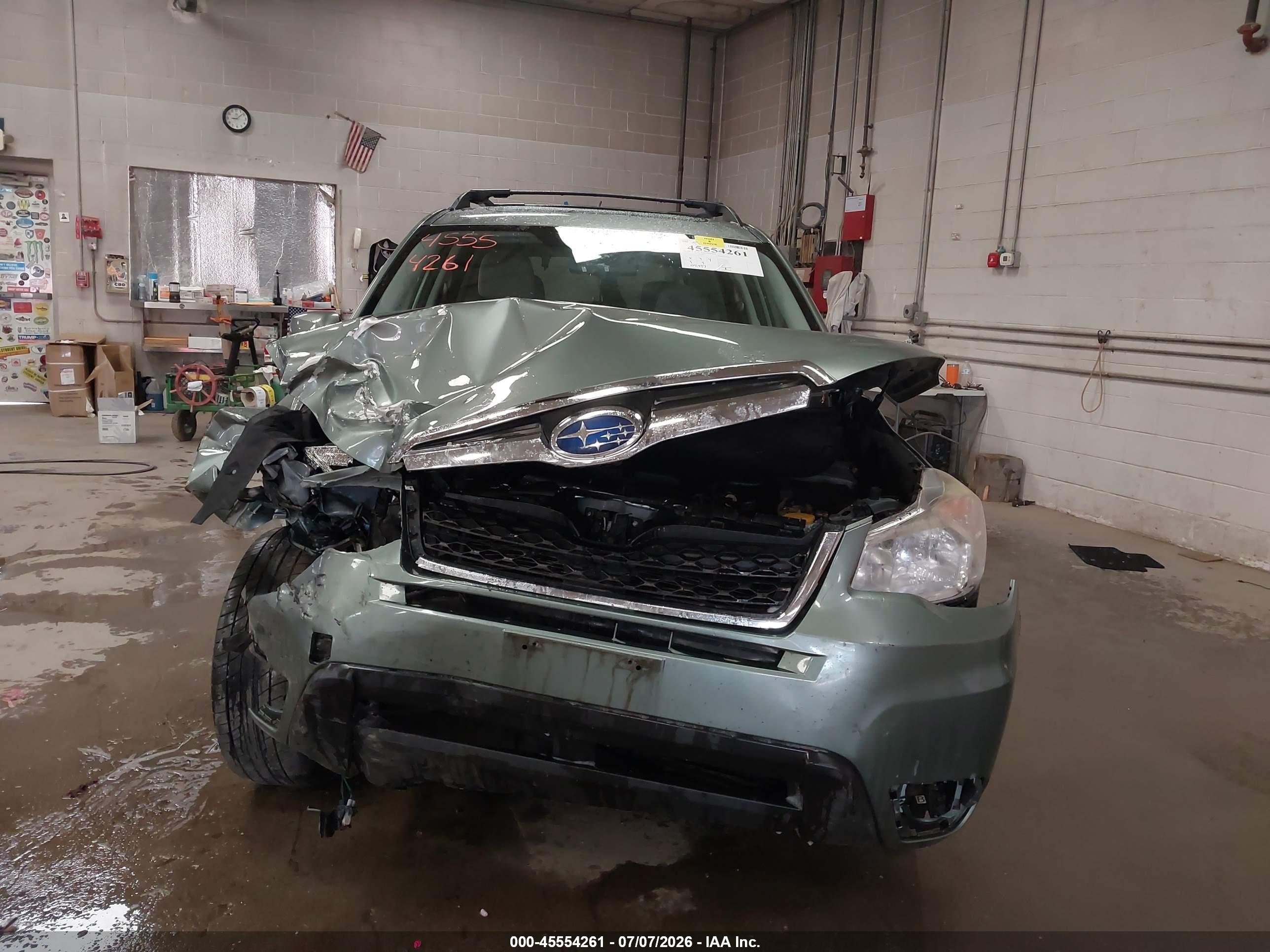 2015 Subaru Forester 2.5i Premium Зеленый vin: JF2SJADC4FH519032