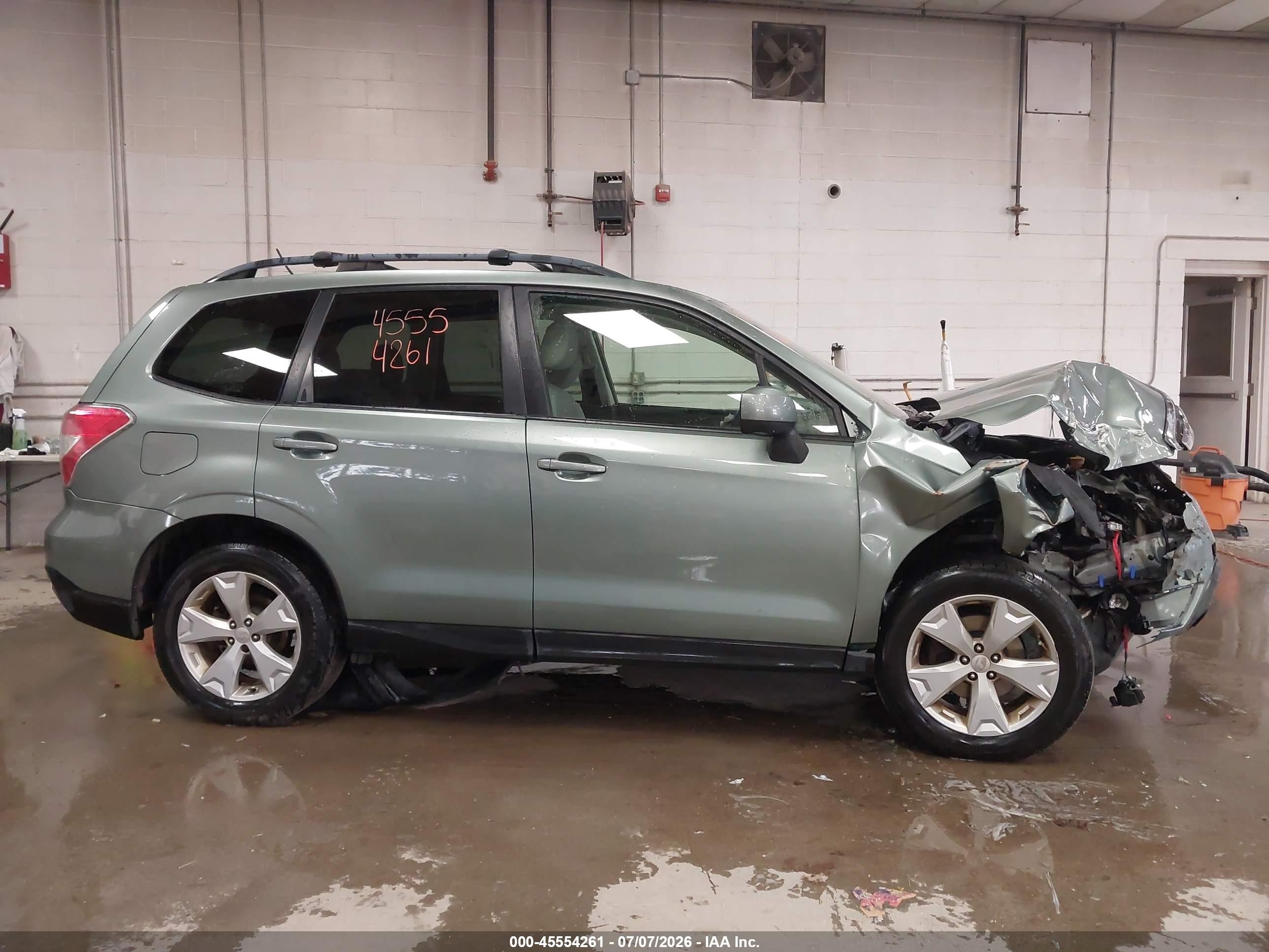 2015 Subaru Forester 2.5i Premium Зеленый vin: JF2SJADC4FH519032