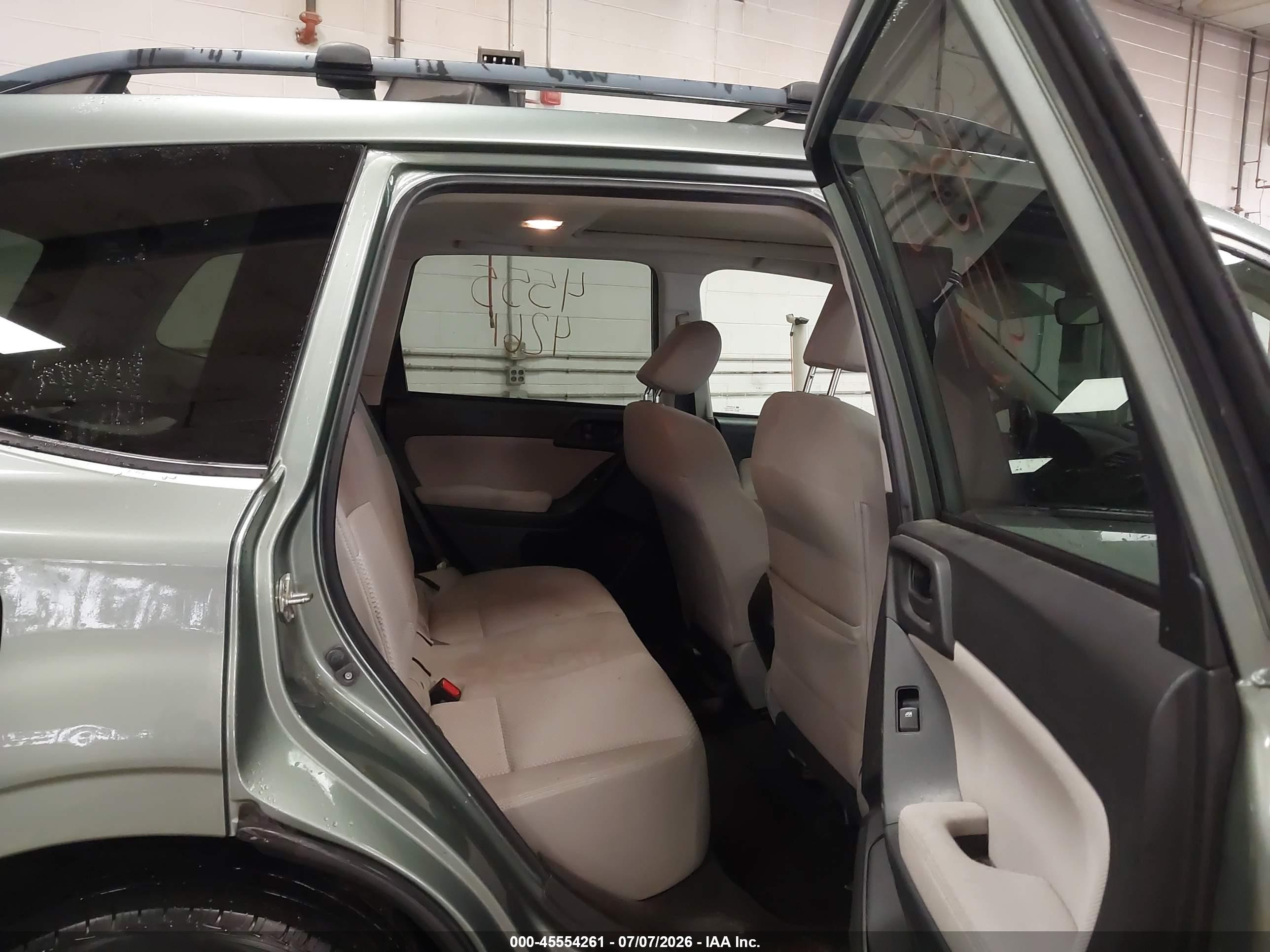 2015 Subaru Forester 2.5i Premium Зеленый vin: JF2SJADC4FH519032