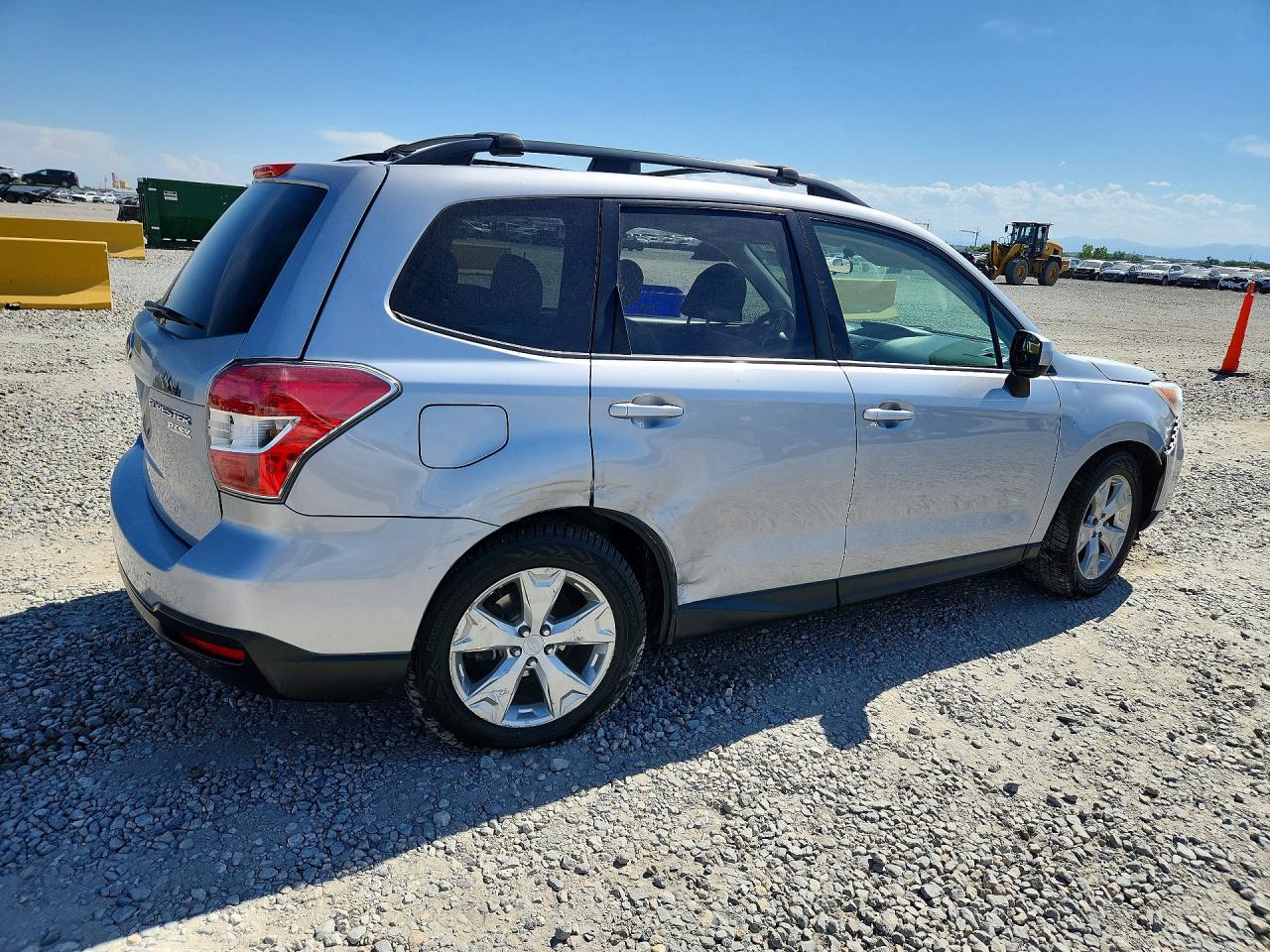 2015 Subaru Forester Premium+moonroof Silver vin: JF2SJADC4FH519838