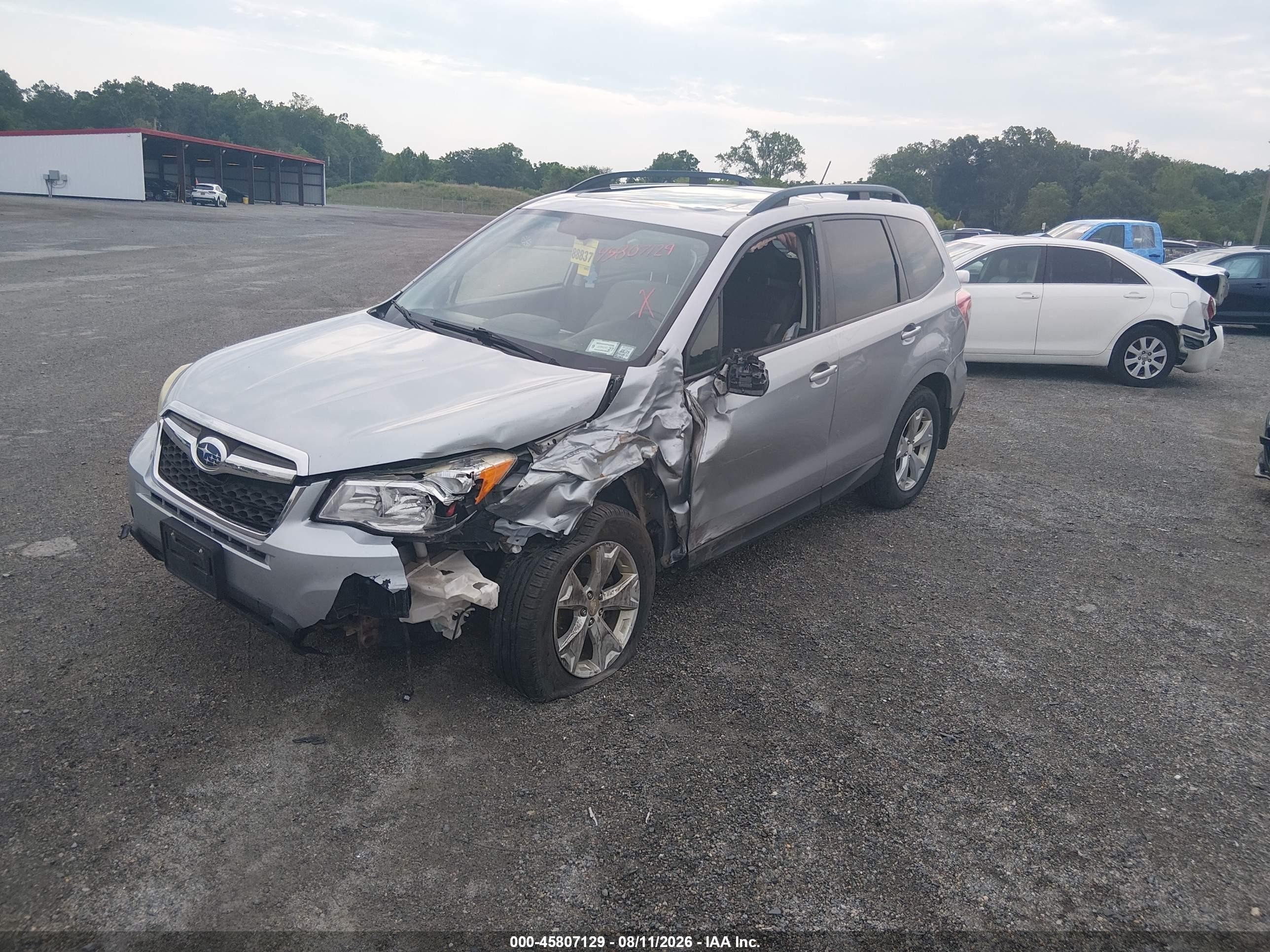 2015 Subaru Forester 2.5i Premium Silver vin: JF2SJADC4FH526076