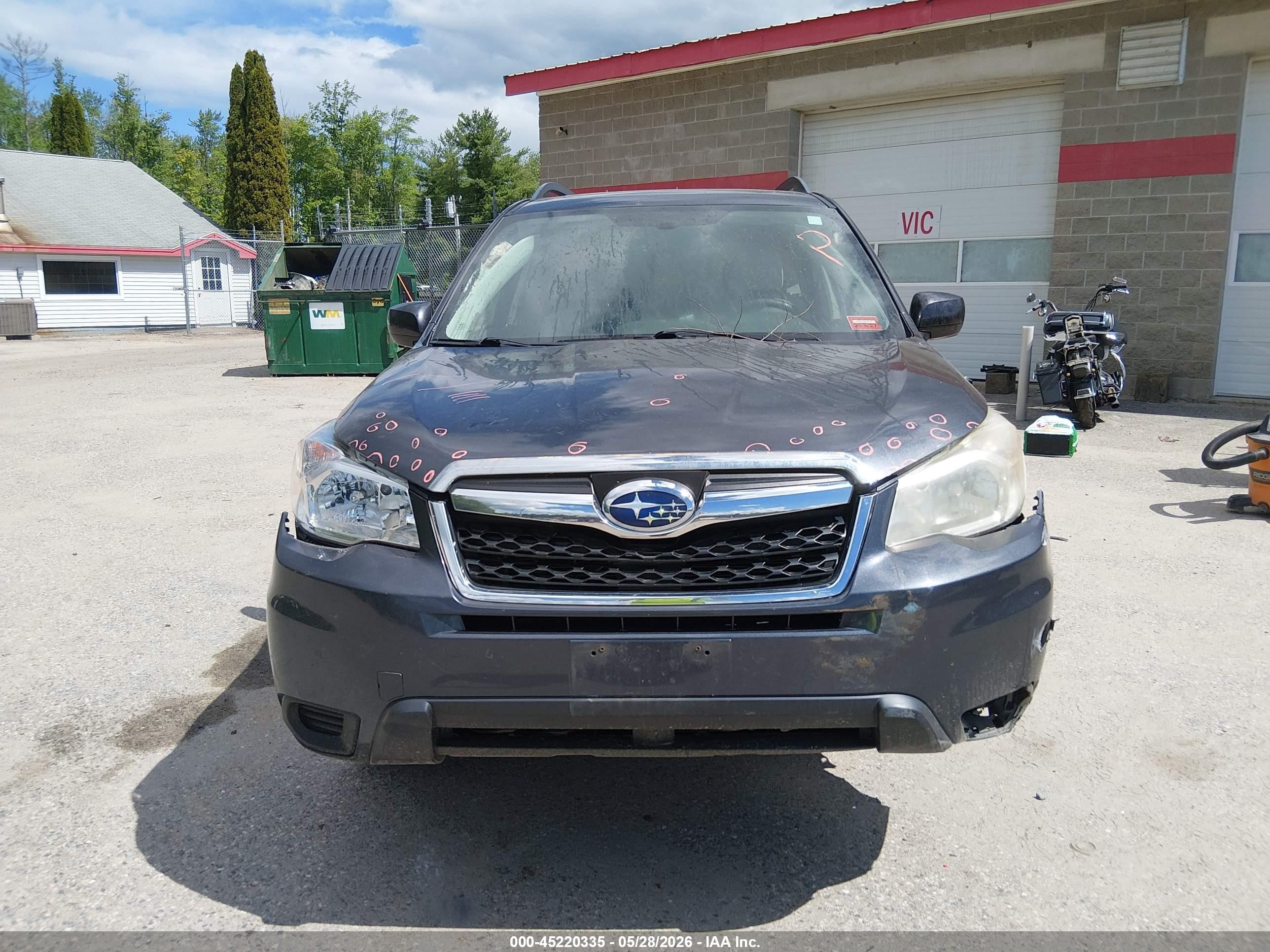 2015 Subaru Forester 2.5i Premium Gray vin: JF2SJADC4FH556923