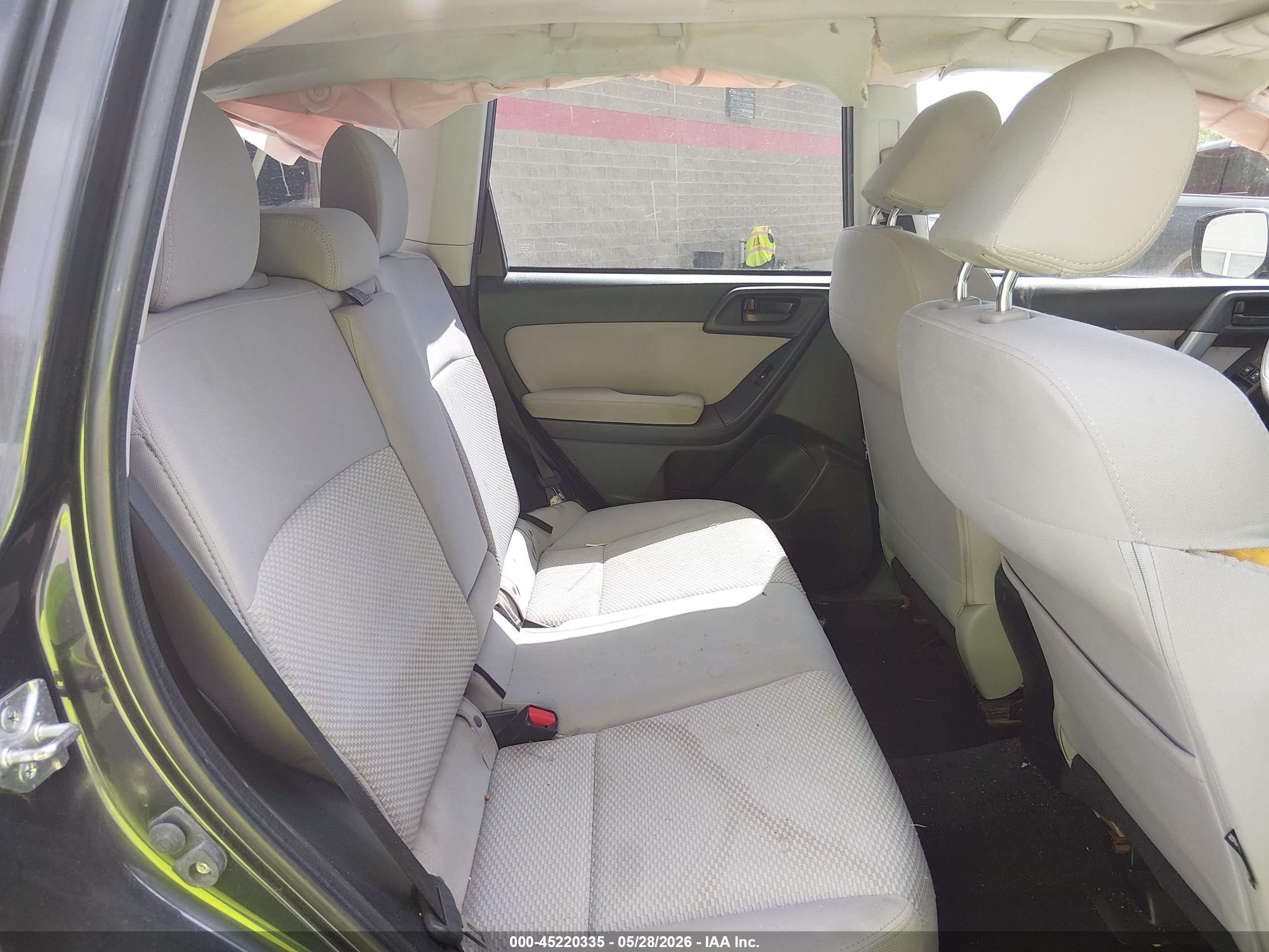2015 Subaru Forester 2.5i Premium Gray vin: JF2SJADC4FH556923