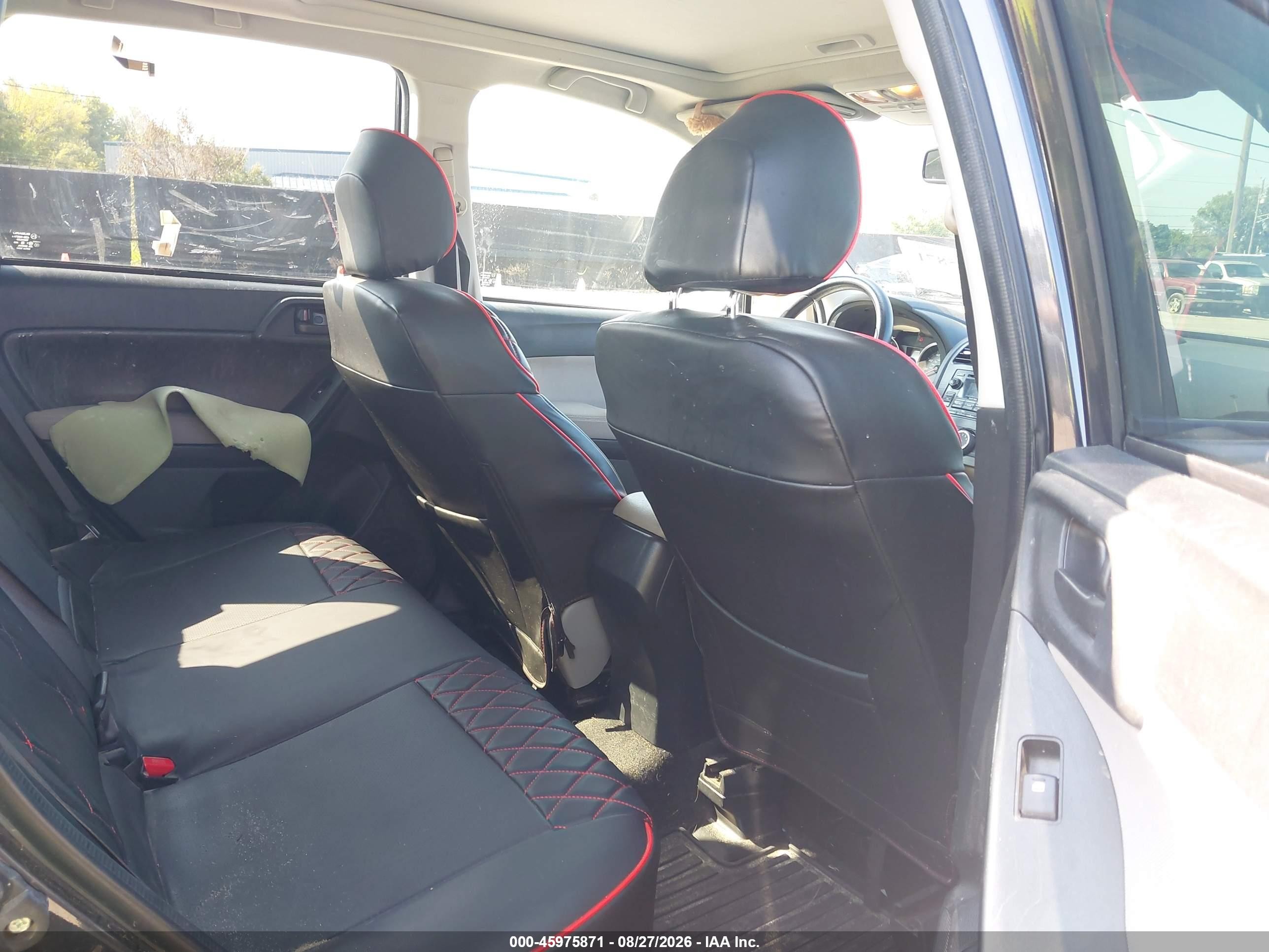 2015 Subaru Forester 2.5i Premium Gray vin: JF2SJADC4FH568909