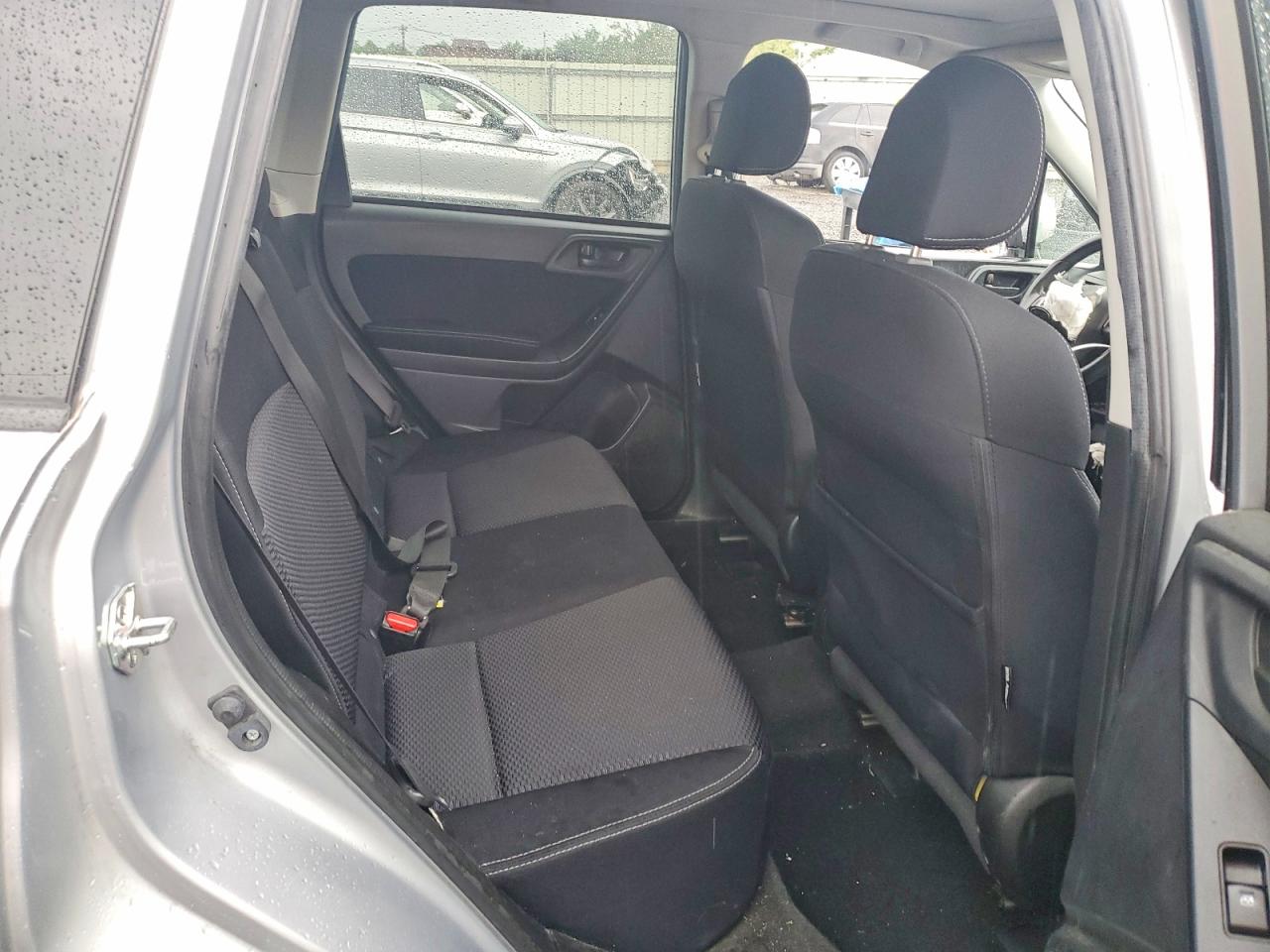 2015 Subaru Forester 2.5i Premium Silver vin: JF2SJADC4FH581031