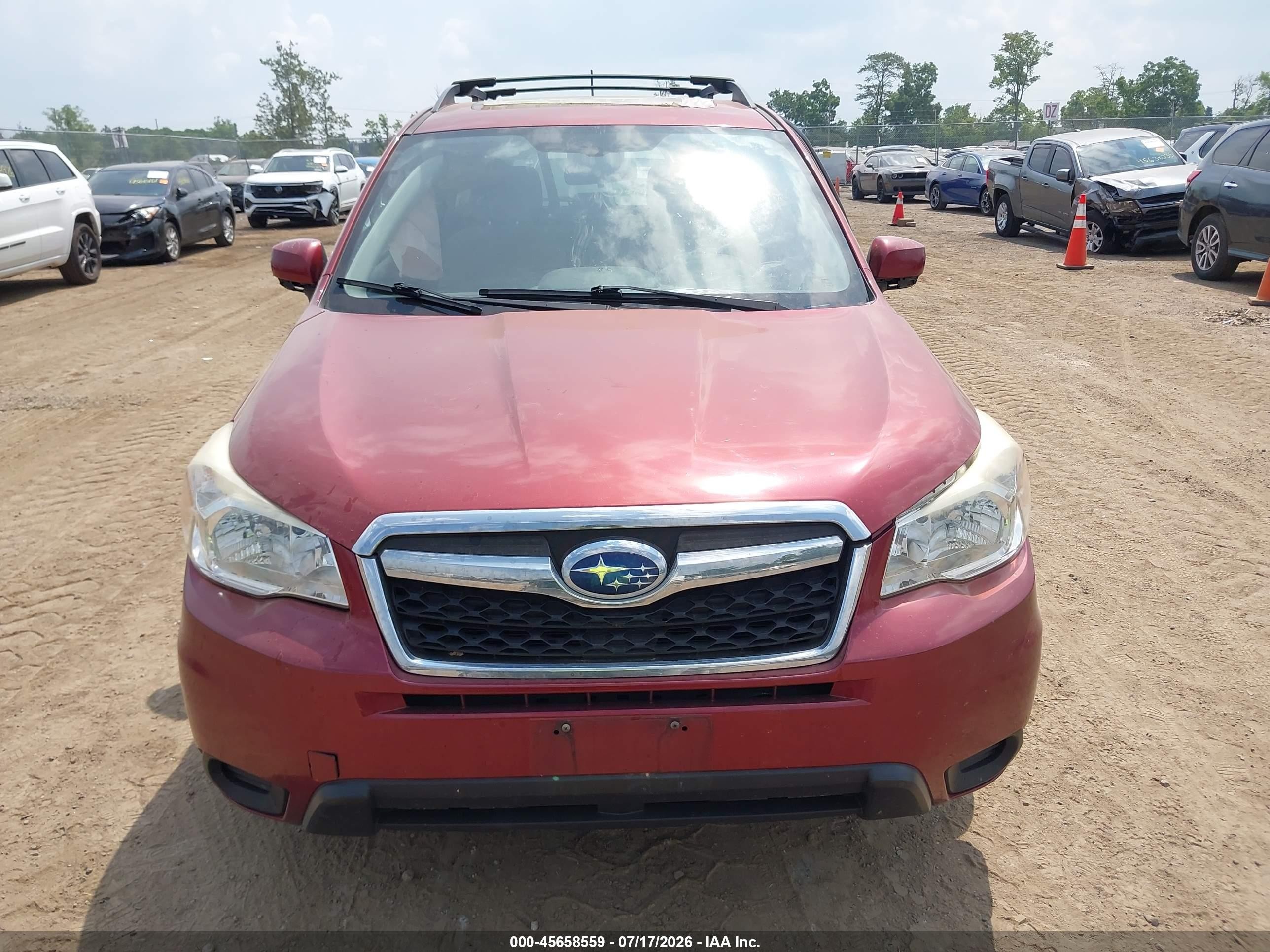 2015 Subaru Forester 2.5i Premium Burgundy vin: JF2SJADC4FH804863