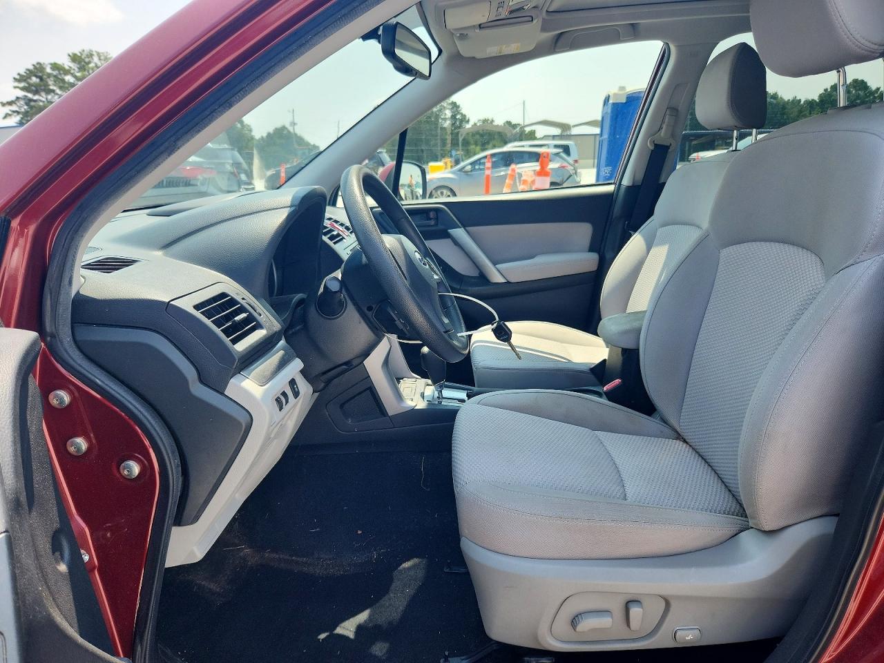 2015 Subaru Forester 2.5i Premium Burgundy vin: JF2SJADC4FH828743