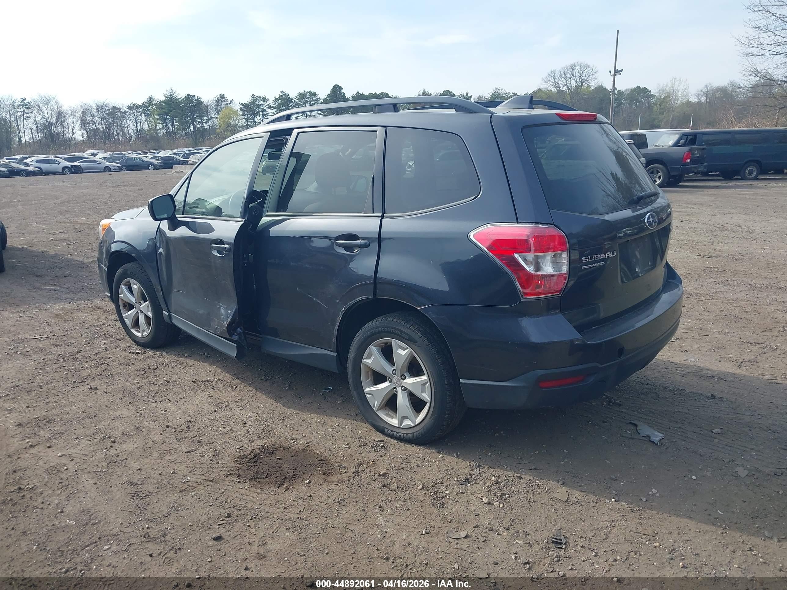 2016 Subaru Forester 2.5i Premium Gray vin: JF2SJADC4GH540089
