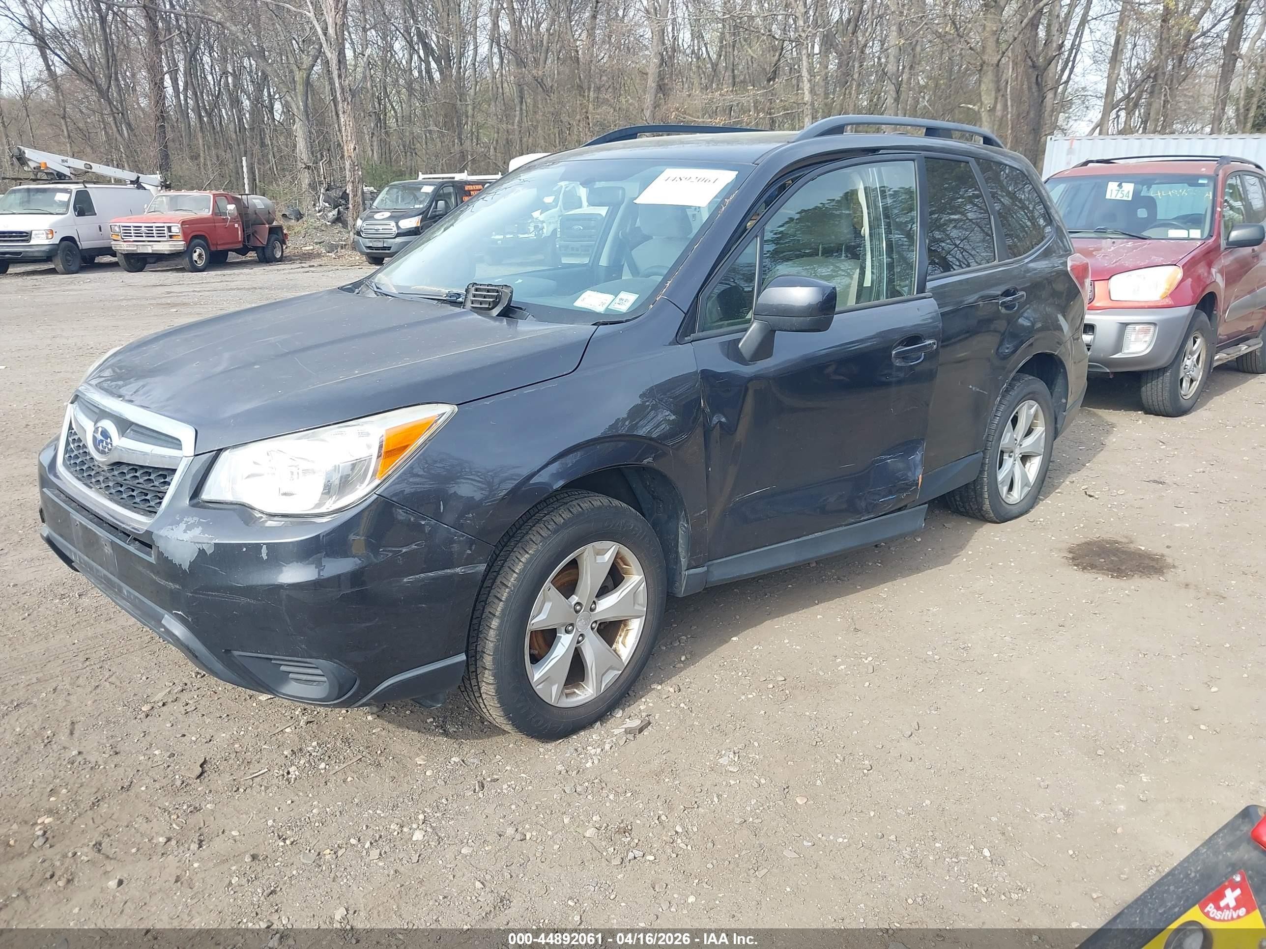 2016 Subaru Forester 2.5i Premium Gray vin: JF2SJADC4GH540089
