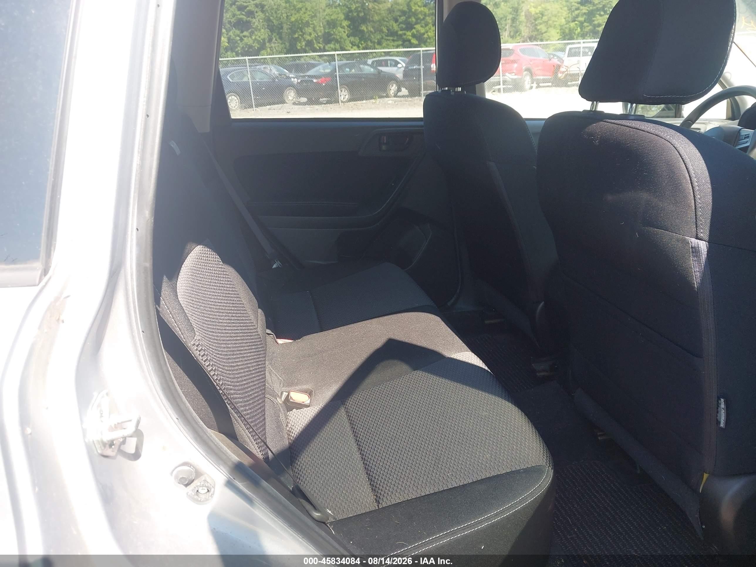 2015 Subaru Forester 2.5i Premium Silver vin: JF2SJADC5FH416444