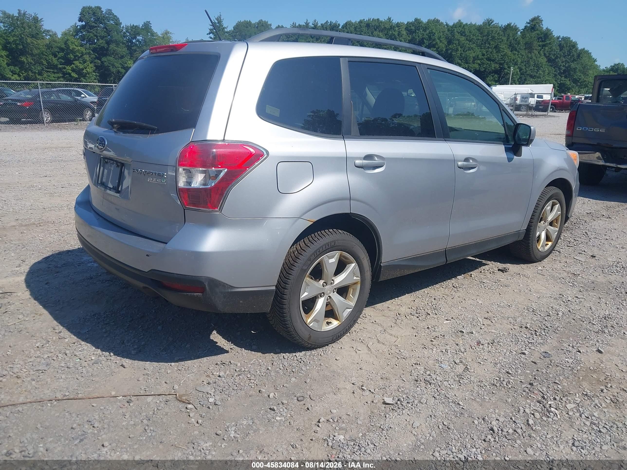 2015 Subaru Forester 2.5i Premium Silver vin: JF2SJADC5FH416444