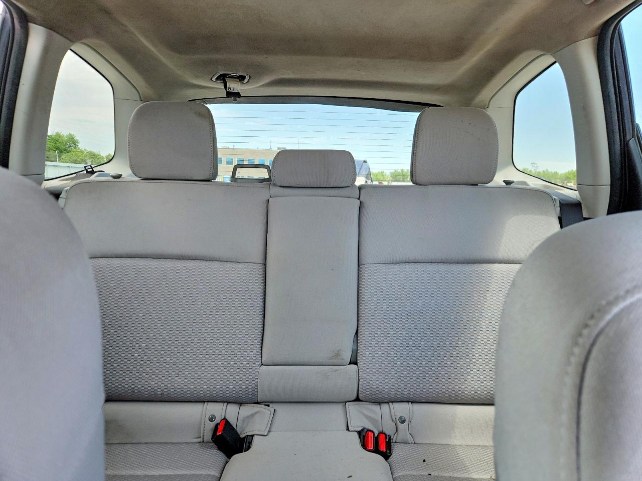 2015 Subaru Forester 2.5i Premium Gray vin: JF2SJADC5FH424592