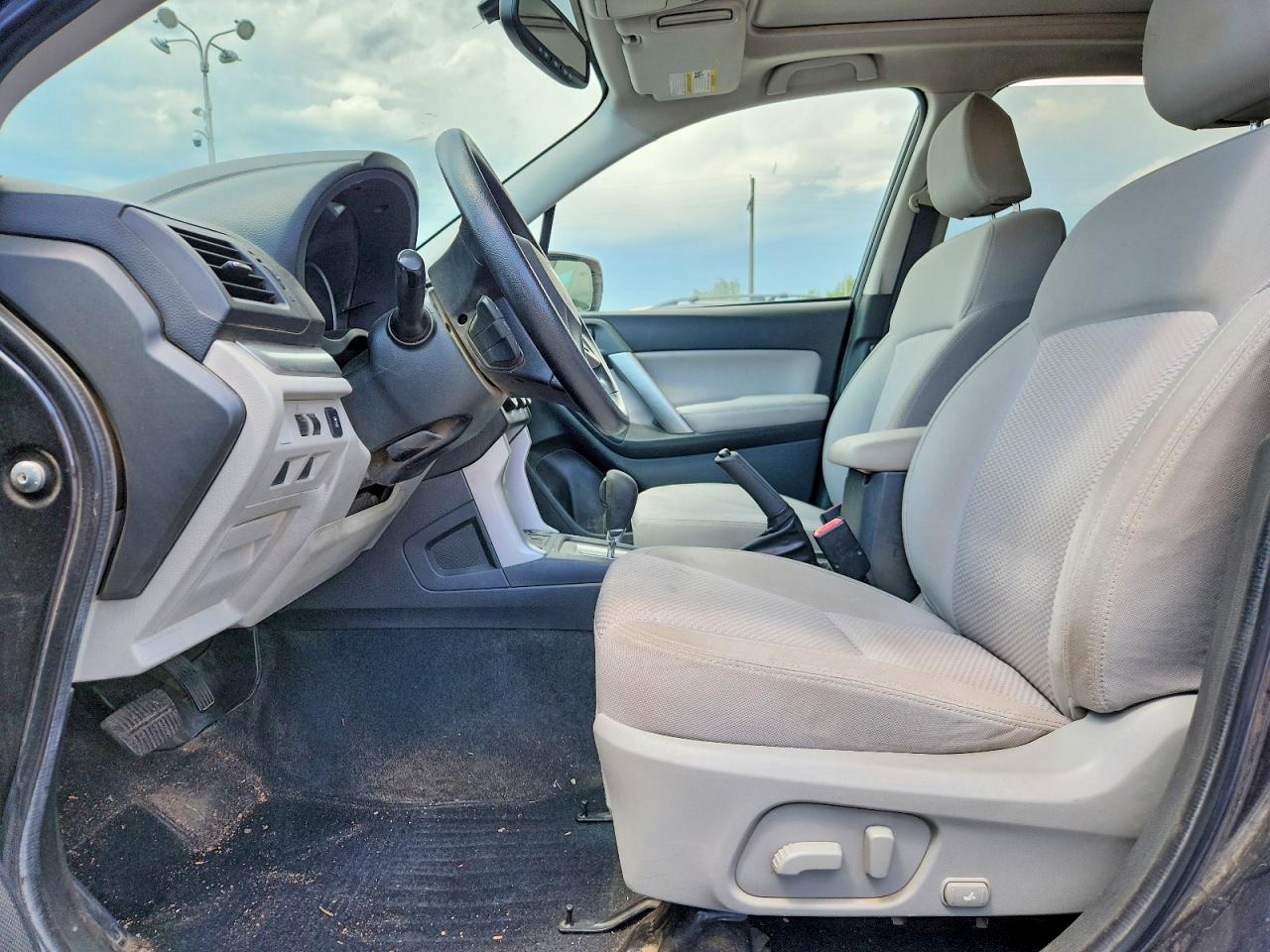 2015 Subaru Forester 2.5i Premium Gray vin: JF2SJADC5FH424592