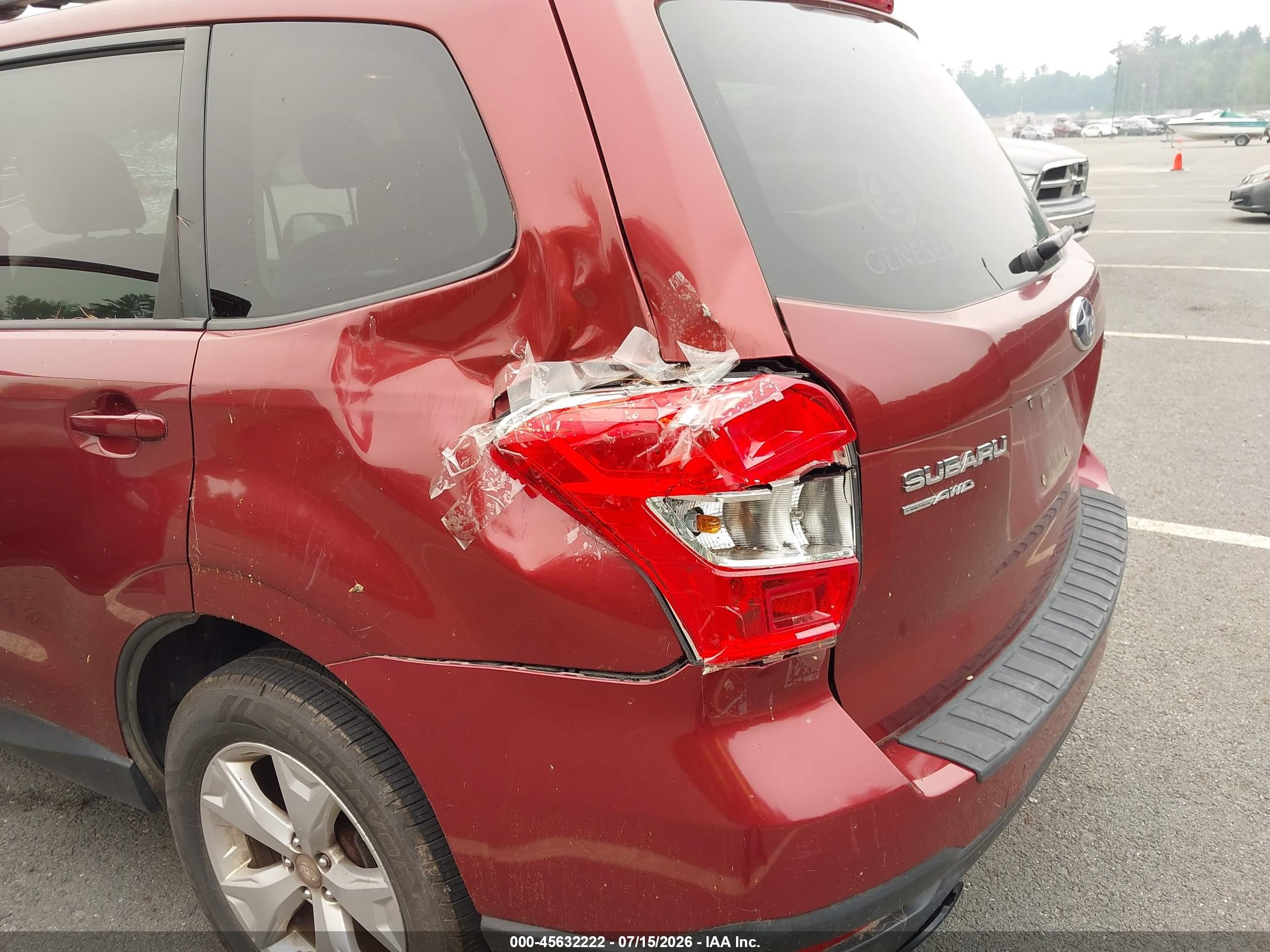 2015 Subaru Forester 2.5i Premium Red vin: JF2SJADC5FH425614