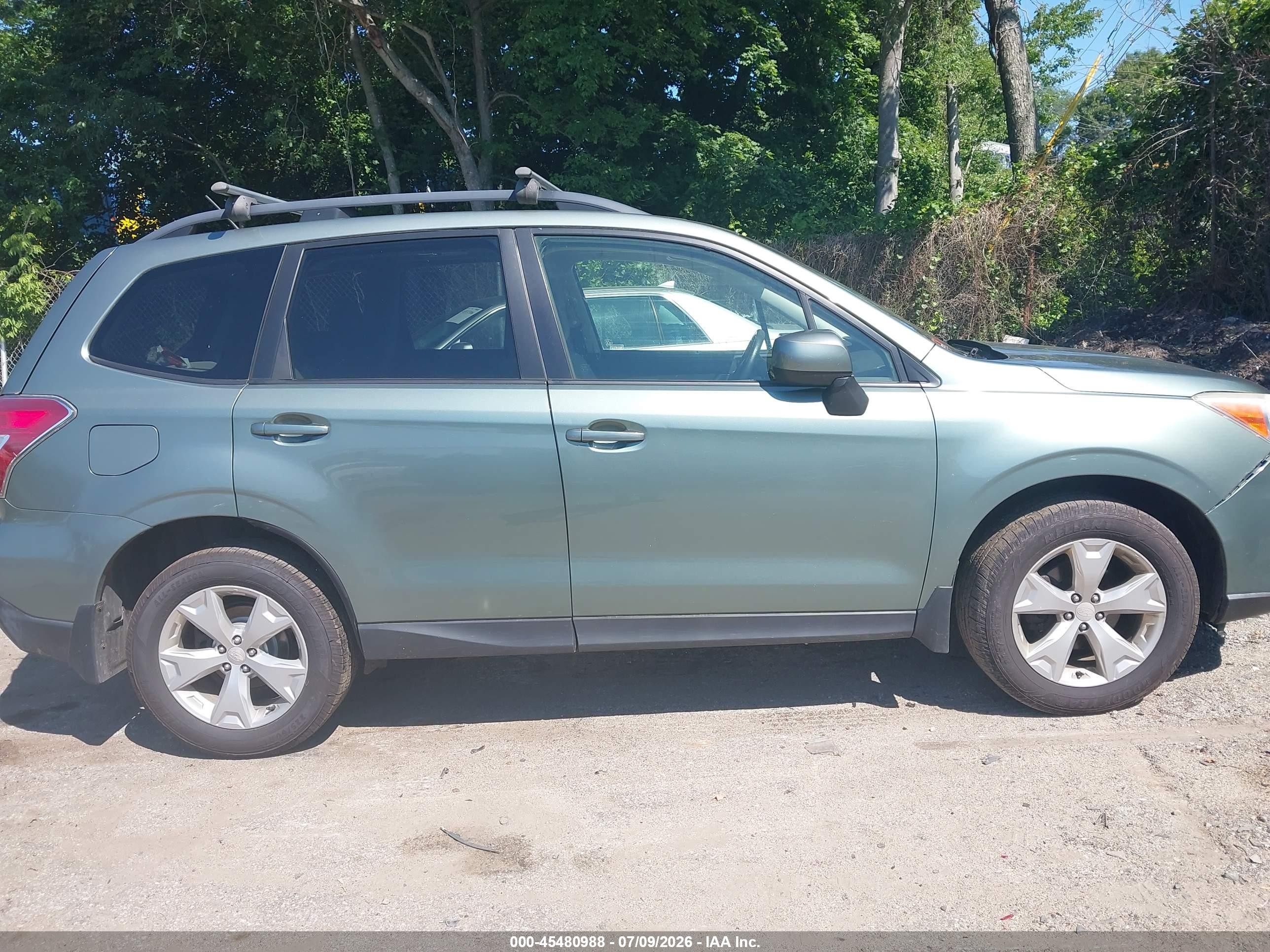 2015 Subaru Forester 2.5i Premium Green vin: JF2SJADC5FH437505