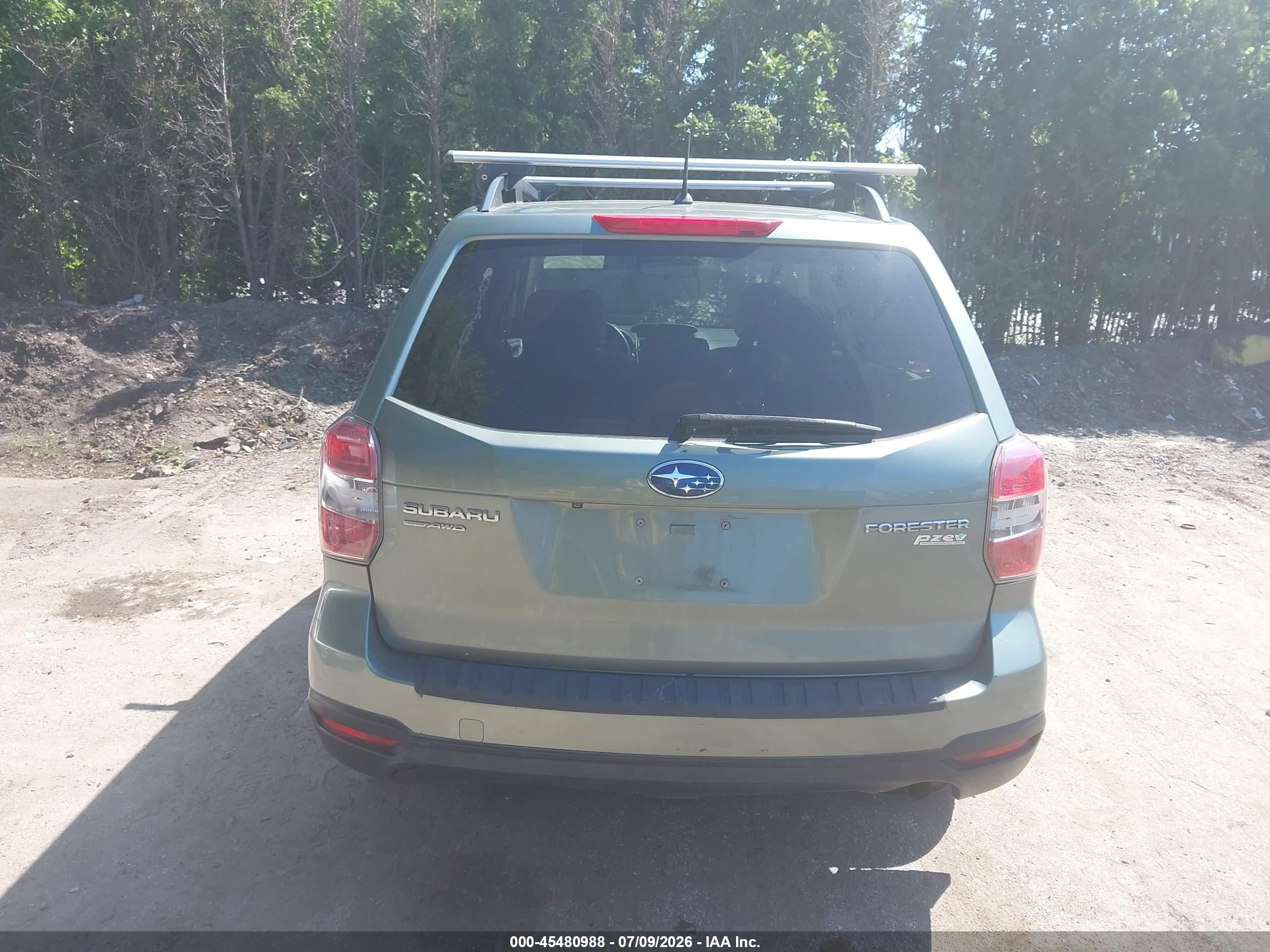 2015 Subaru Forester 2.5i Premium Green vin: JF2SJADC5FH437505