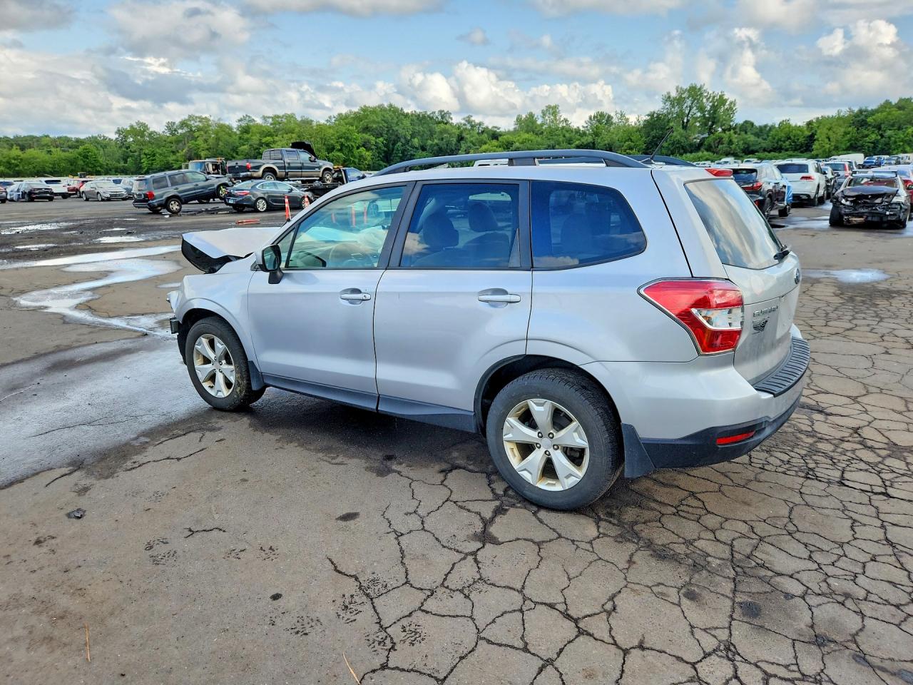 2015 Subaru Forester 2.5i Premium Silver vin: JF2SJADC5FH446219