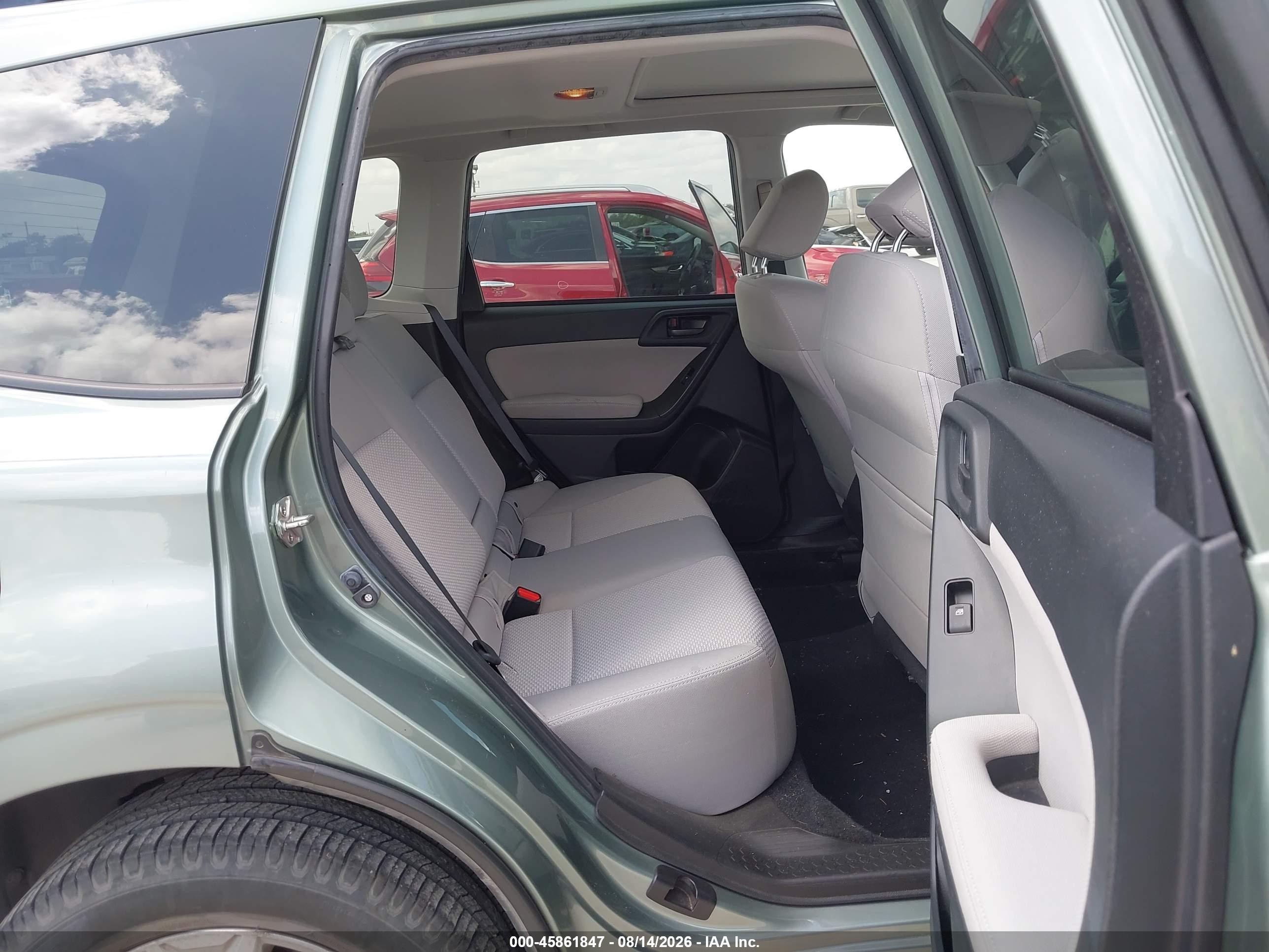 2015 Subaru Forester 2.5i Premium Зеленый vin: JF2SJADC5FH456040