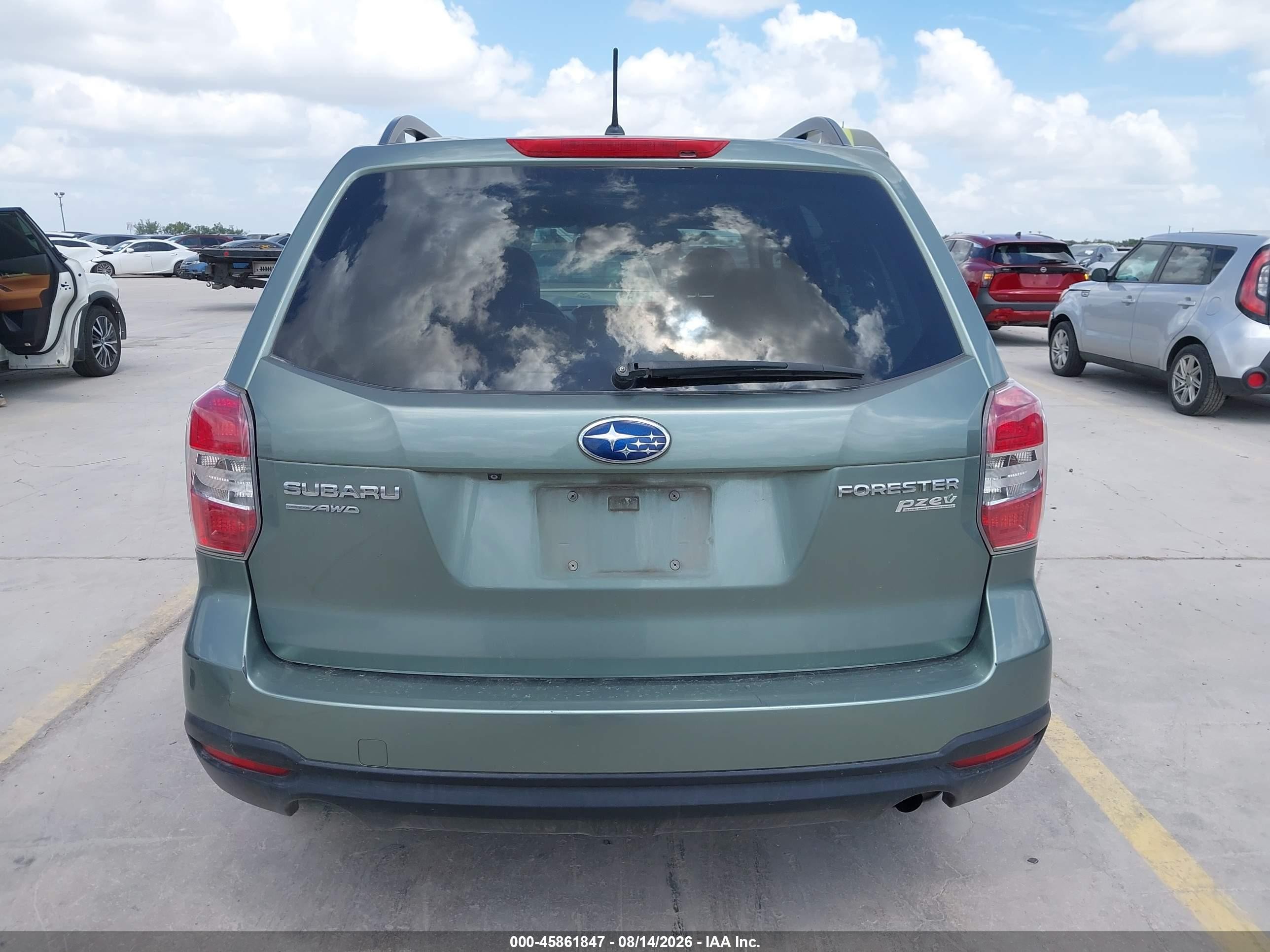 2015 Subaru Forester 2.5i Premium Зеленый vin: JF2SJADC5FH456040