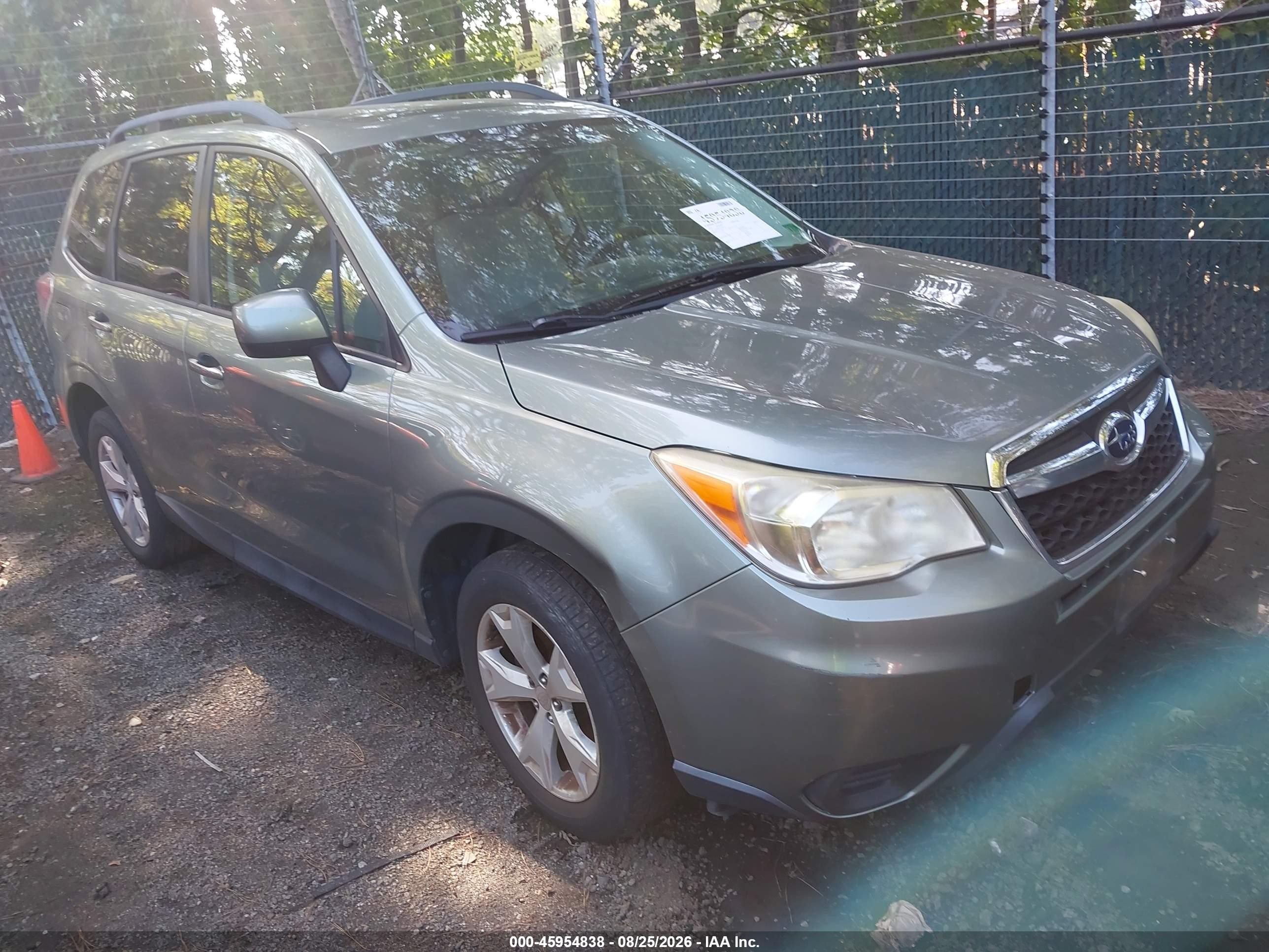 2015 Subaru Forester 2.5i Premium Green vin: JF2SJADC5FH480659