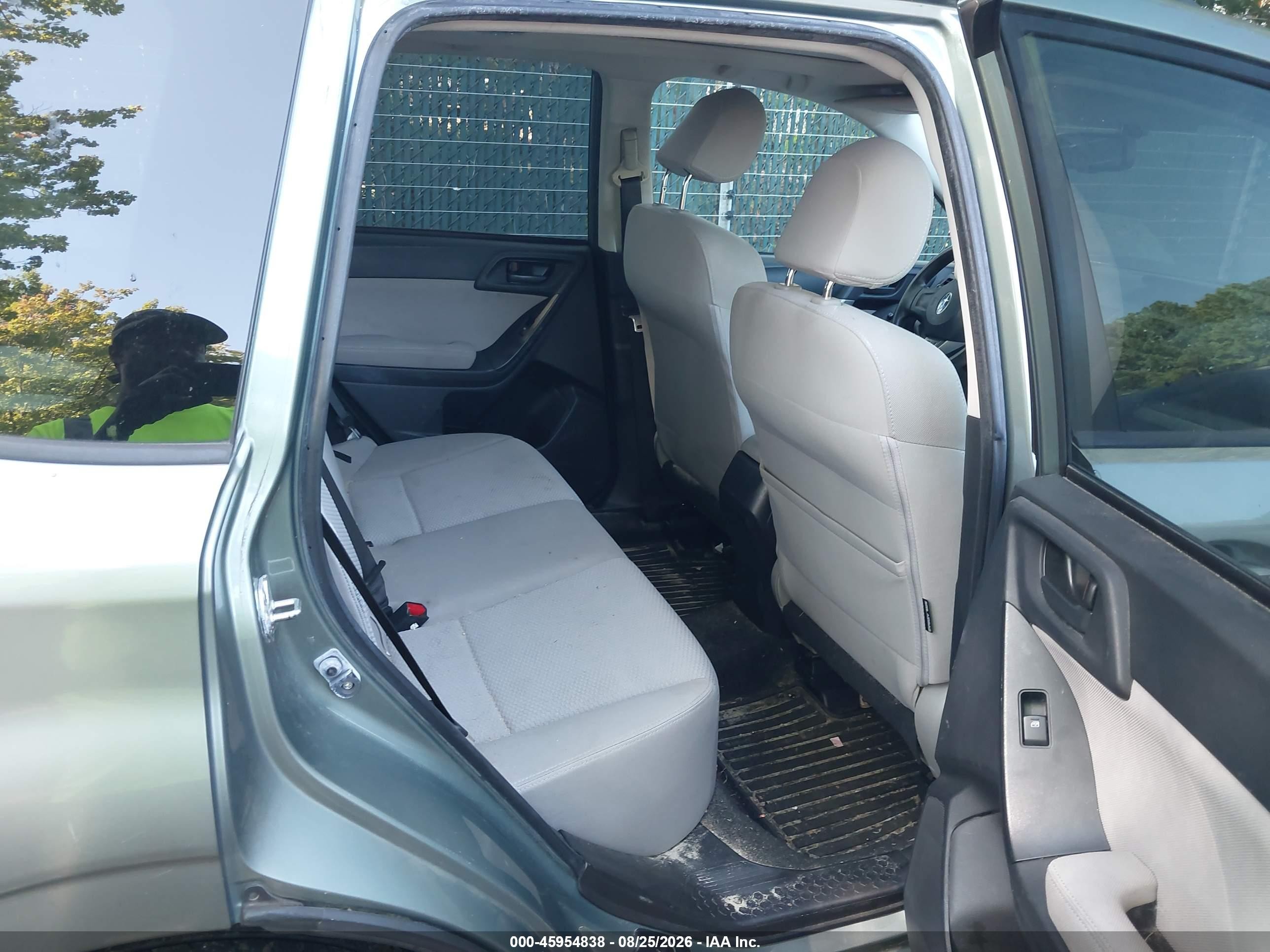 2015 Subaru Forester 2.5i Premium Green vin: JF2SJADC5FH480659