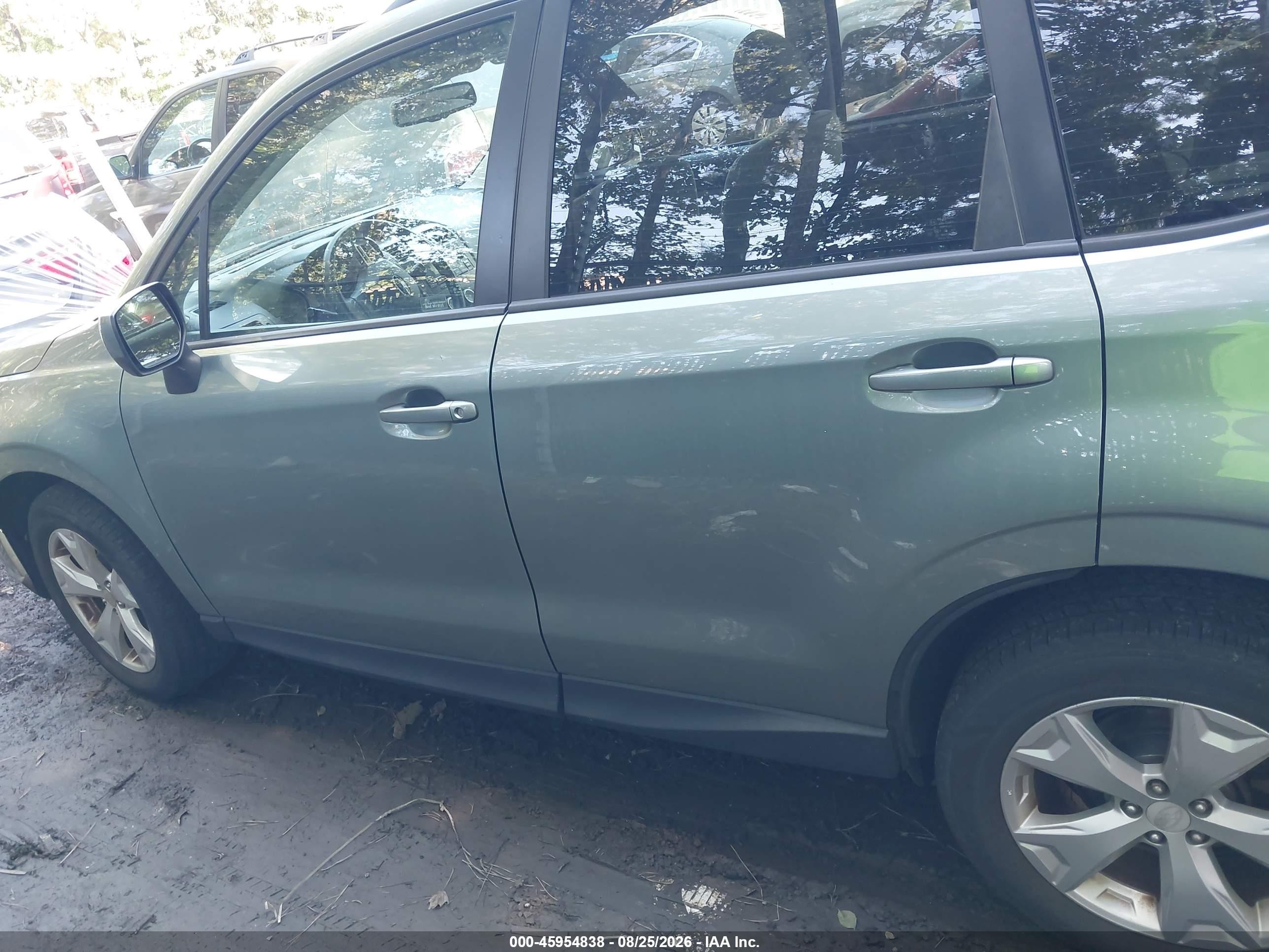 2015 Subaru Forester 2.5i Premium Green vin: JF2SJADC5FH480659