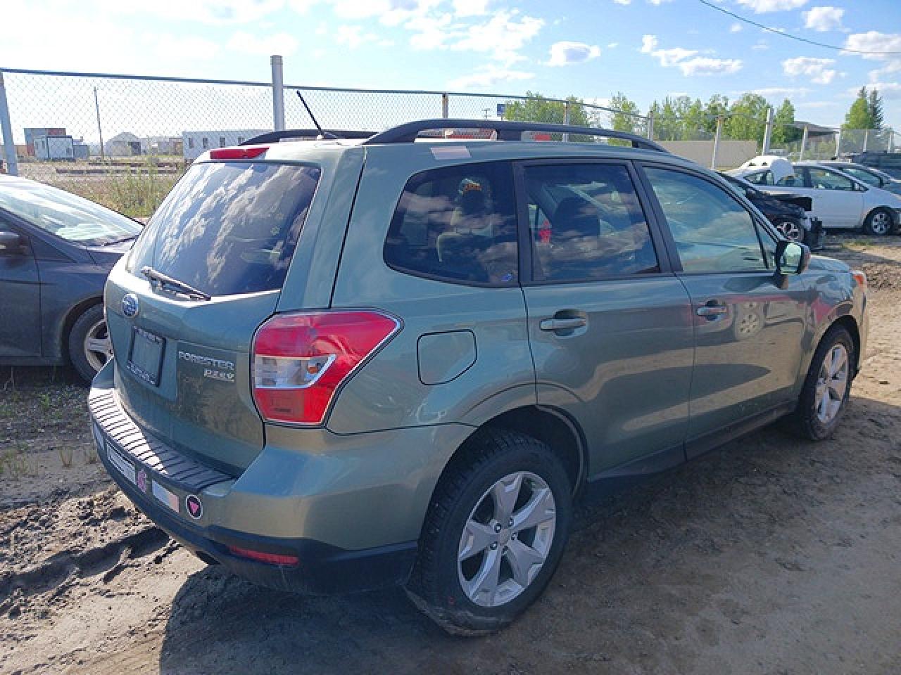2015 Subaru Forester 2.5i Premium Green vin: JF2SJADC5FH513269
