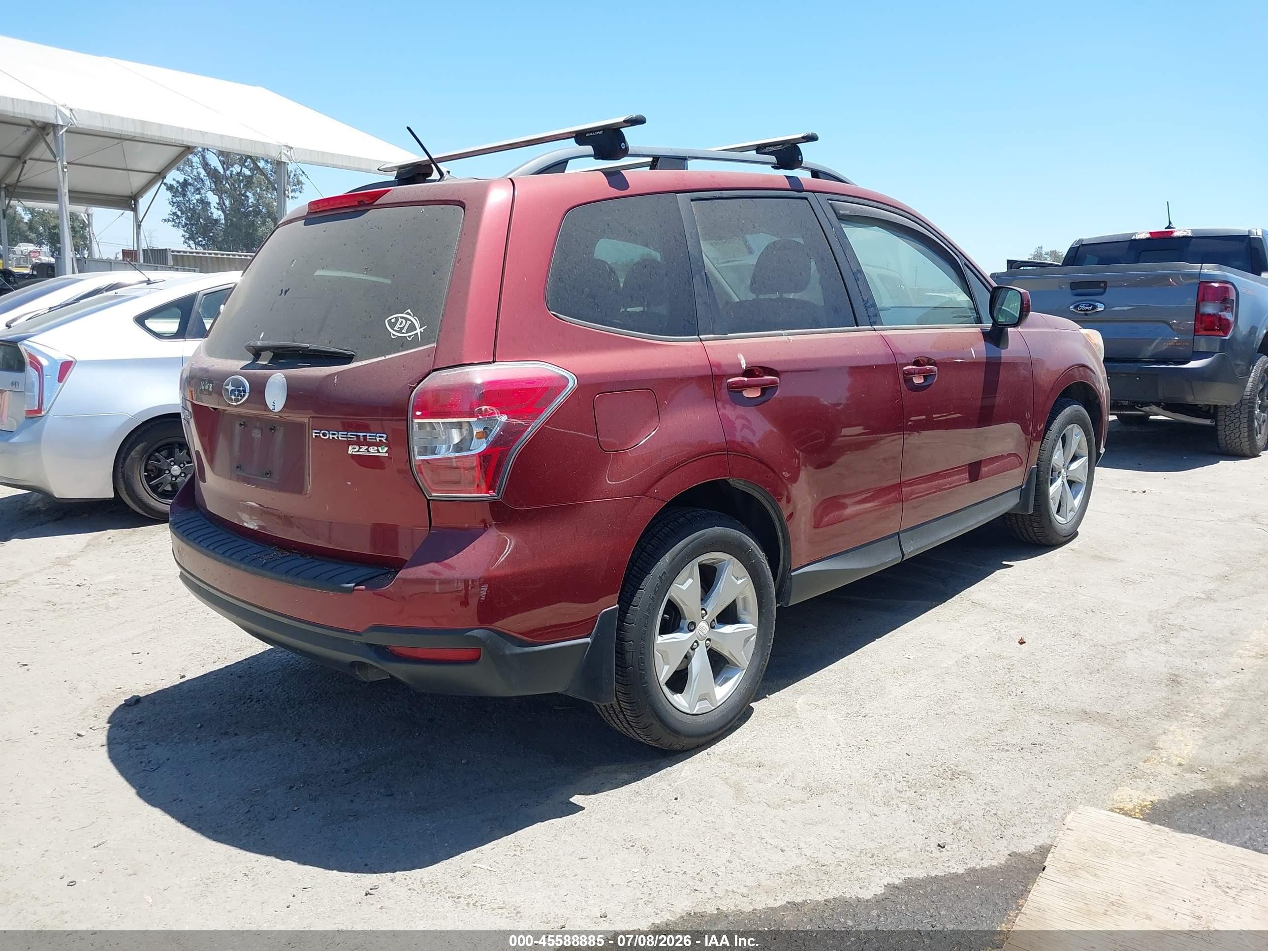 2015 Subaru Forester 2.5i Premium Red vin: JF2SJADC5FH528872