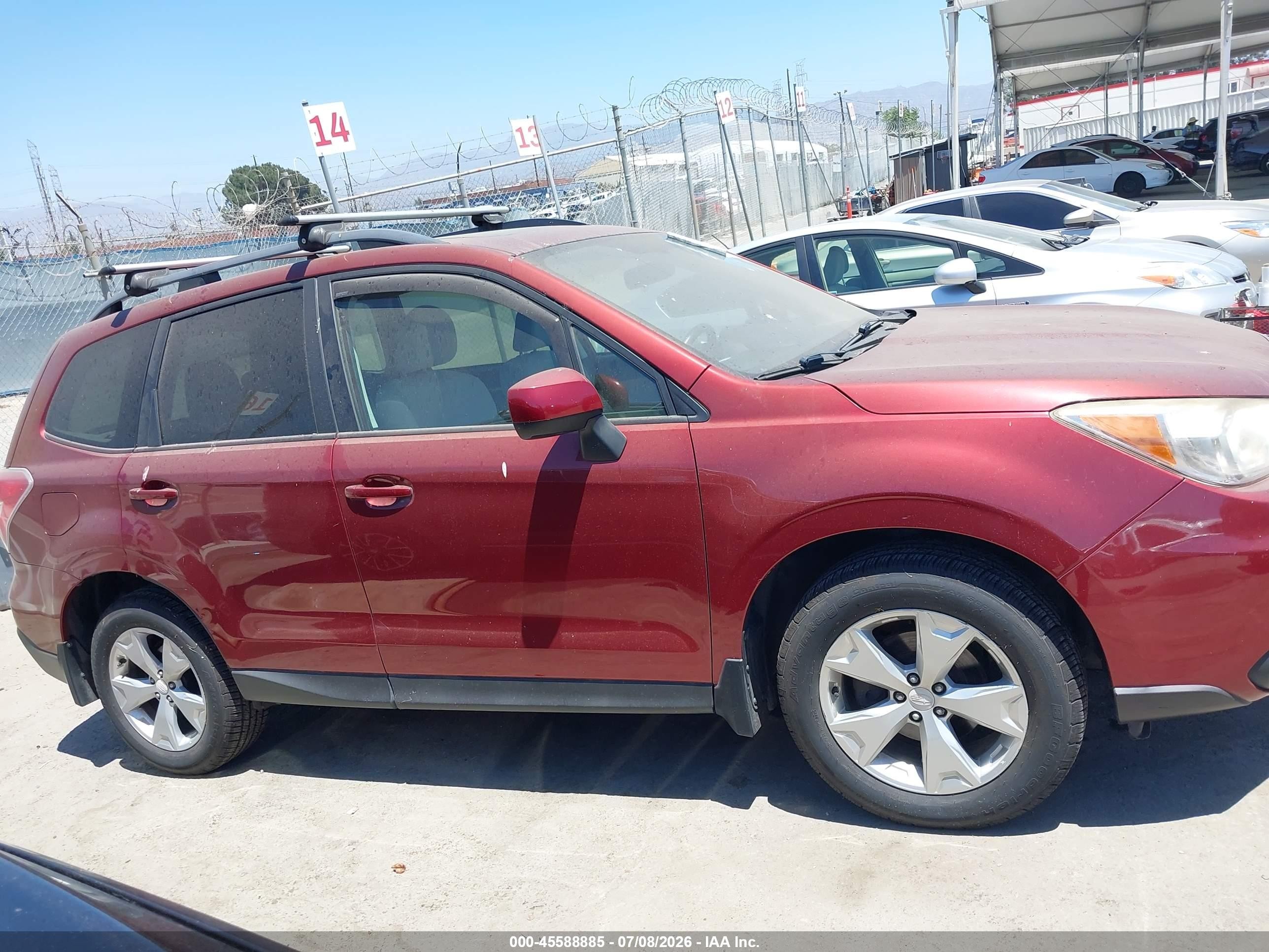 2015 Subaru Forester 2.5i Premium Red vin: JF2SJADC5FH528872