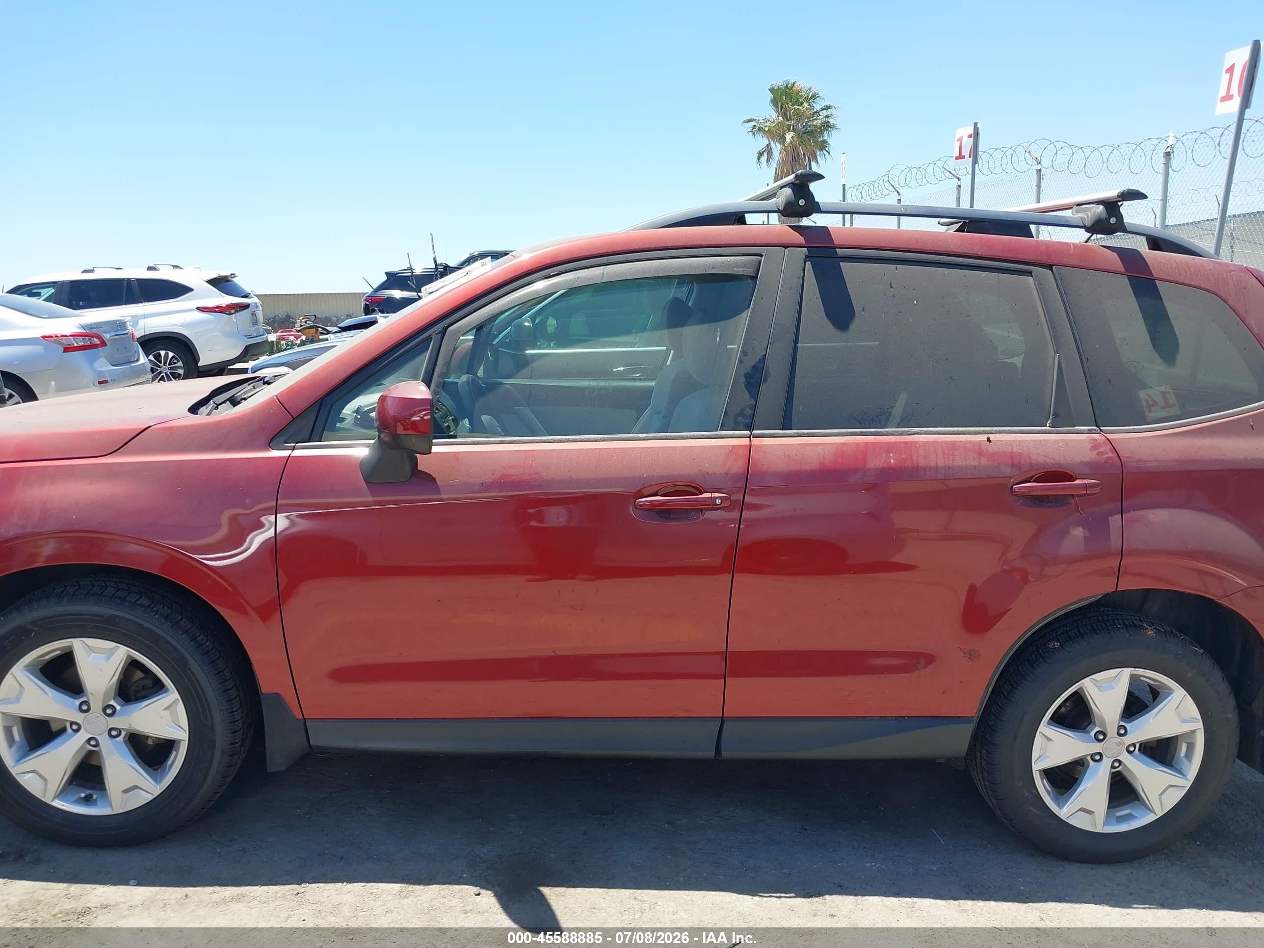 2015 Subaru Forester 2.5i Premium Red vin: JF2SJADC5FH528872