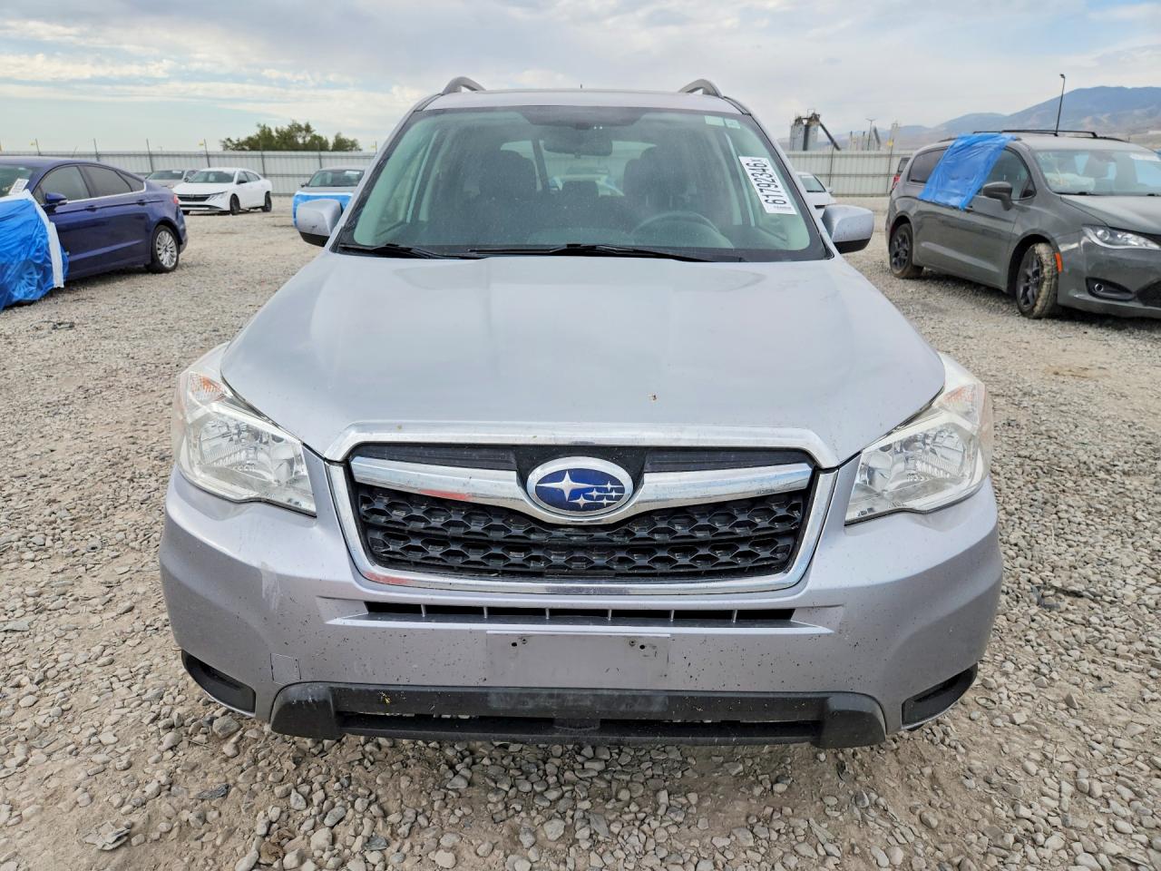 2015 Subaru Forester 2.5i Premium Серебряный vin: JF2SJADC5FH571821