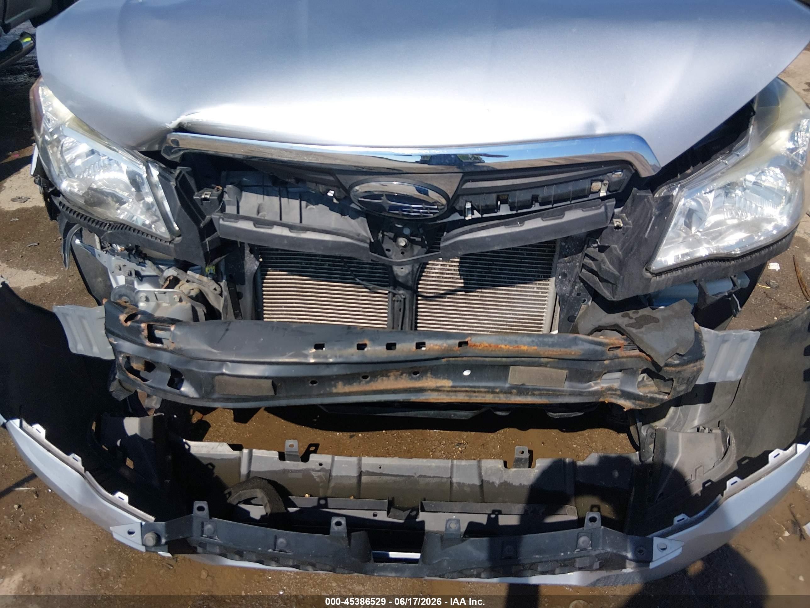 2015 Subaru Forester 2.5i Premium Silver vin: JF2SJADC5FH817220