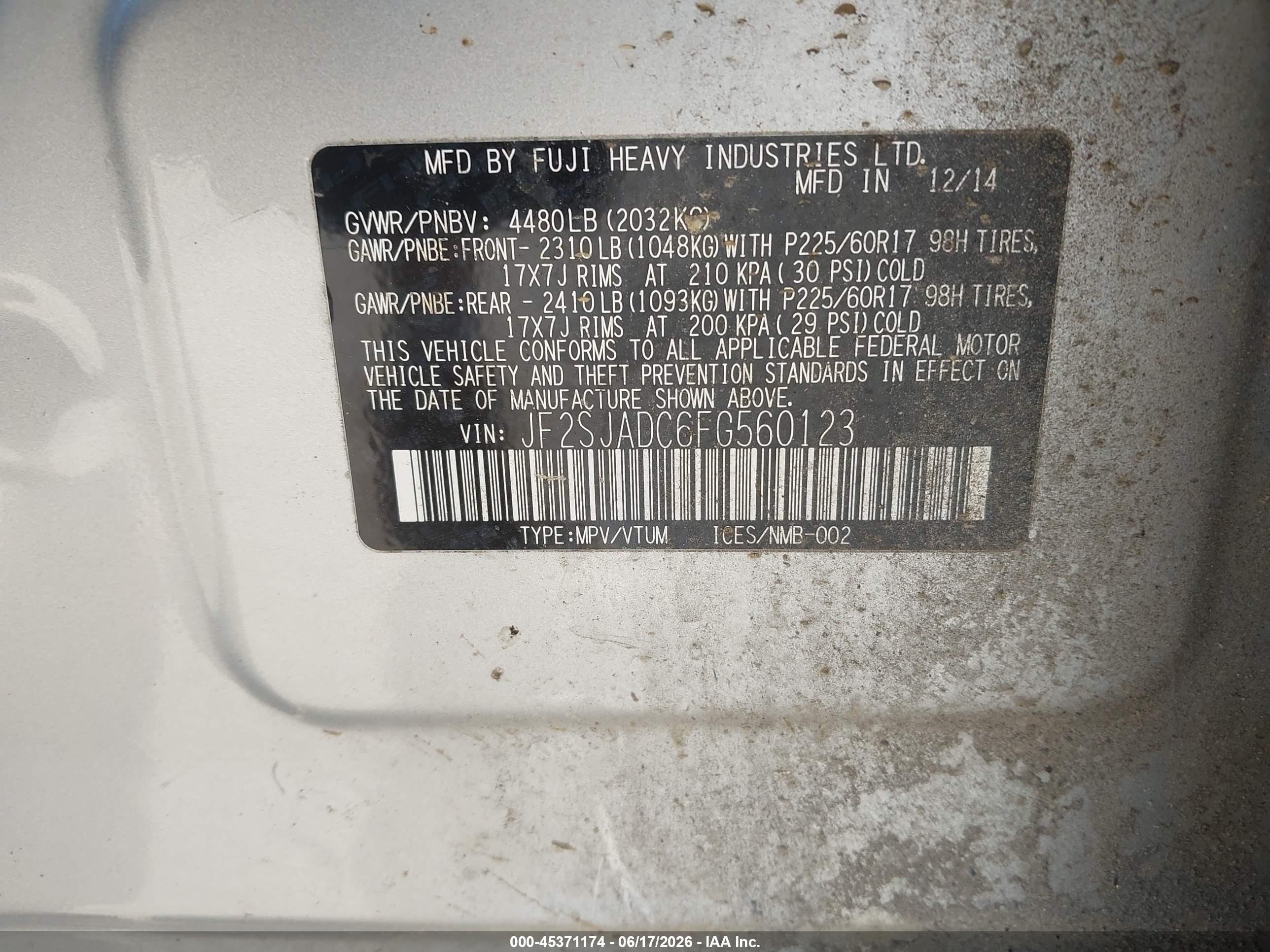 2015 Subaru Forester 2.5i Premium Silver vin: JF2SJADC6FG560123