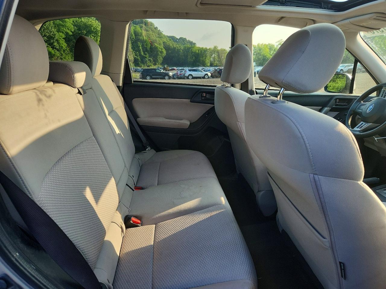 2015 Subaru Forester 2.5i Premium Silver vin: JF2SJADC6FH422835