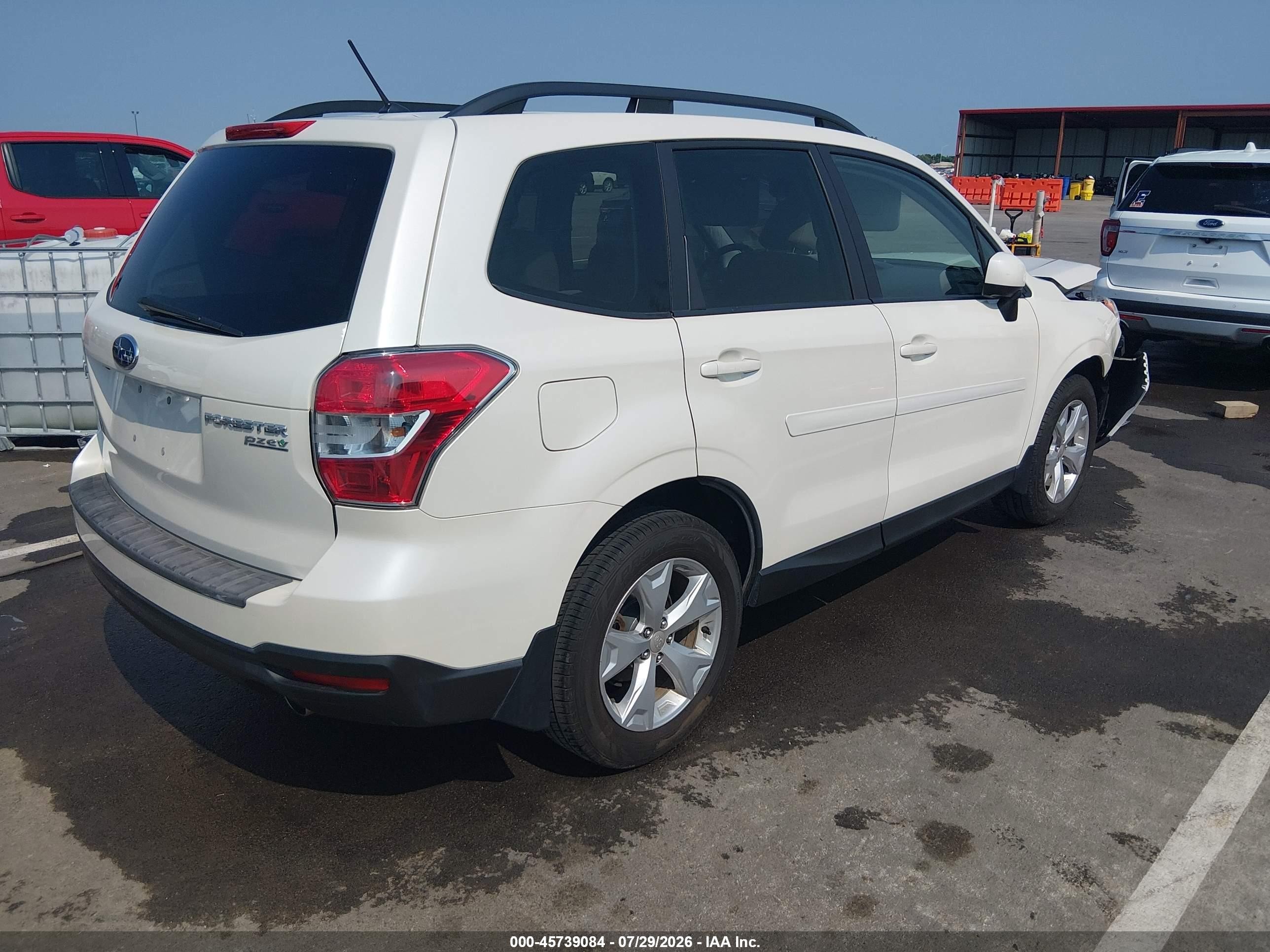 2015 Subaru Forester 2.5i Premium Белый vin: JF2SJADC6FH434645