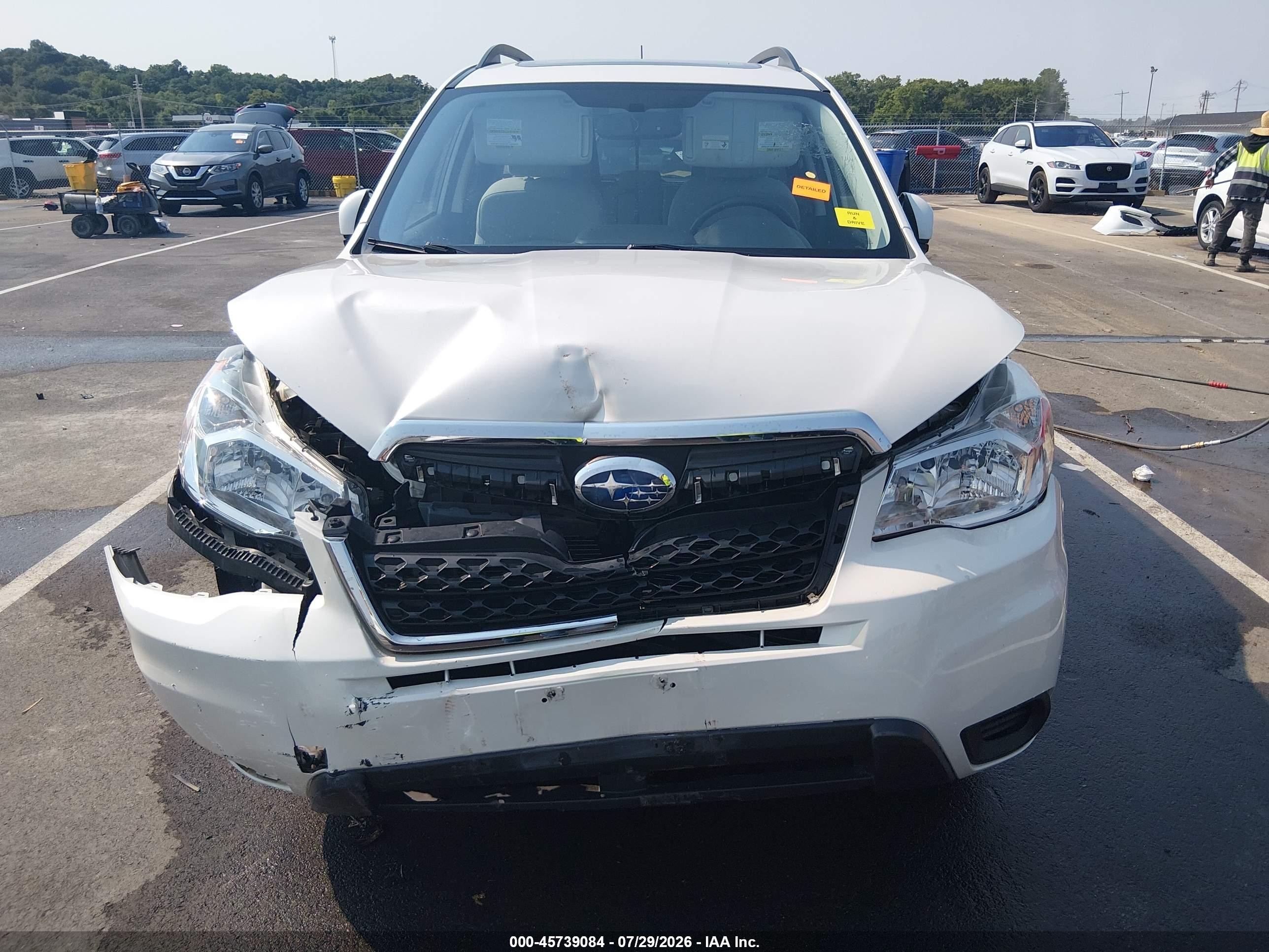 2015 Subaru Forester 2.5i Premium Белый vin: JF2SJADC6FH434645