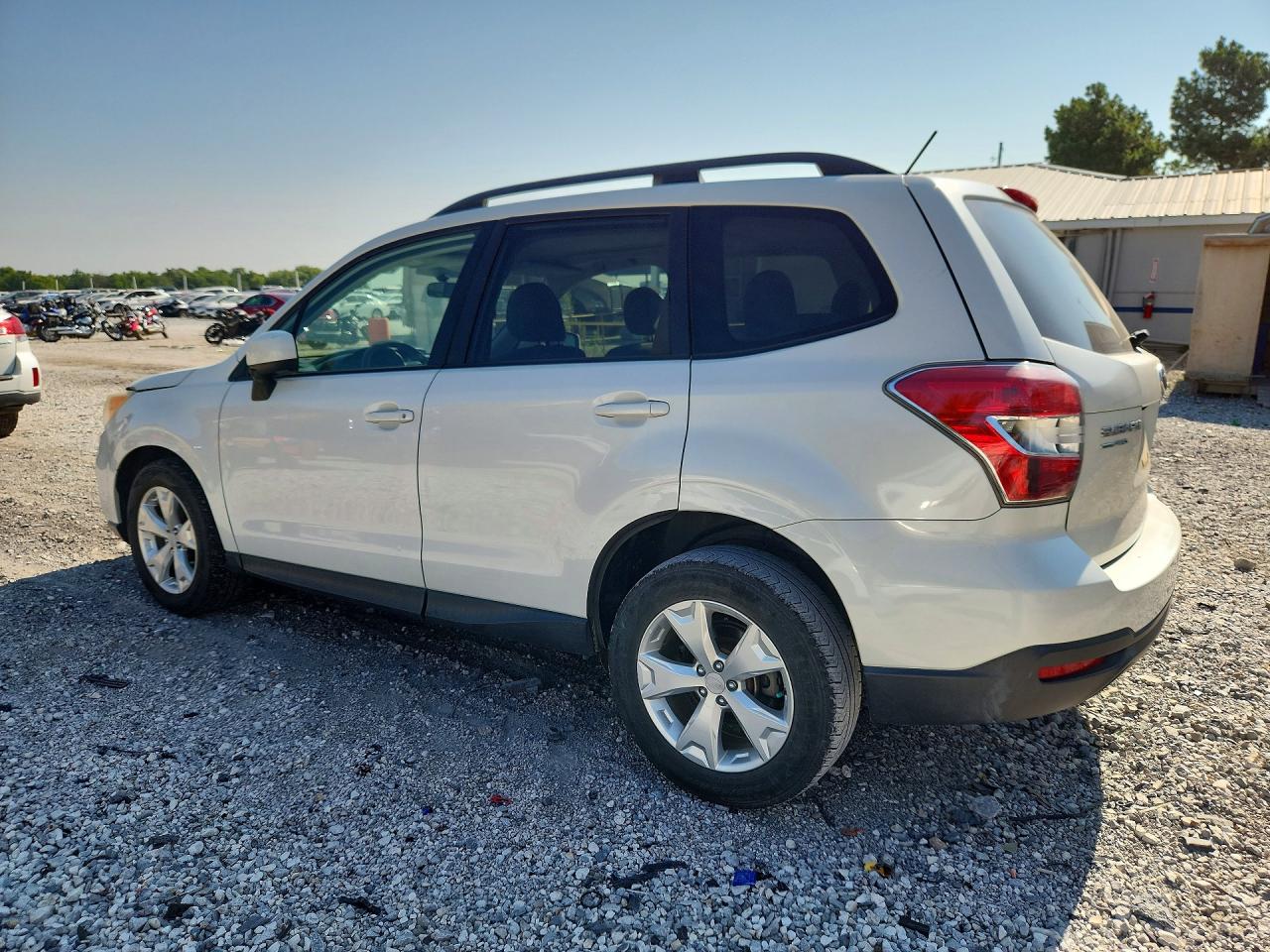 2015 Subaru Forester 2.5i Premium White vin: JF2SJADC6FH464034