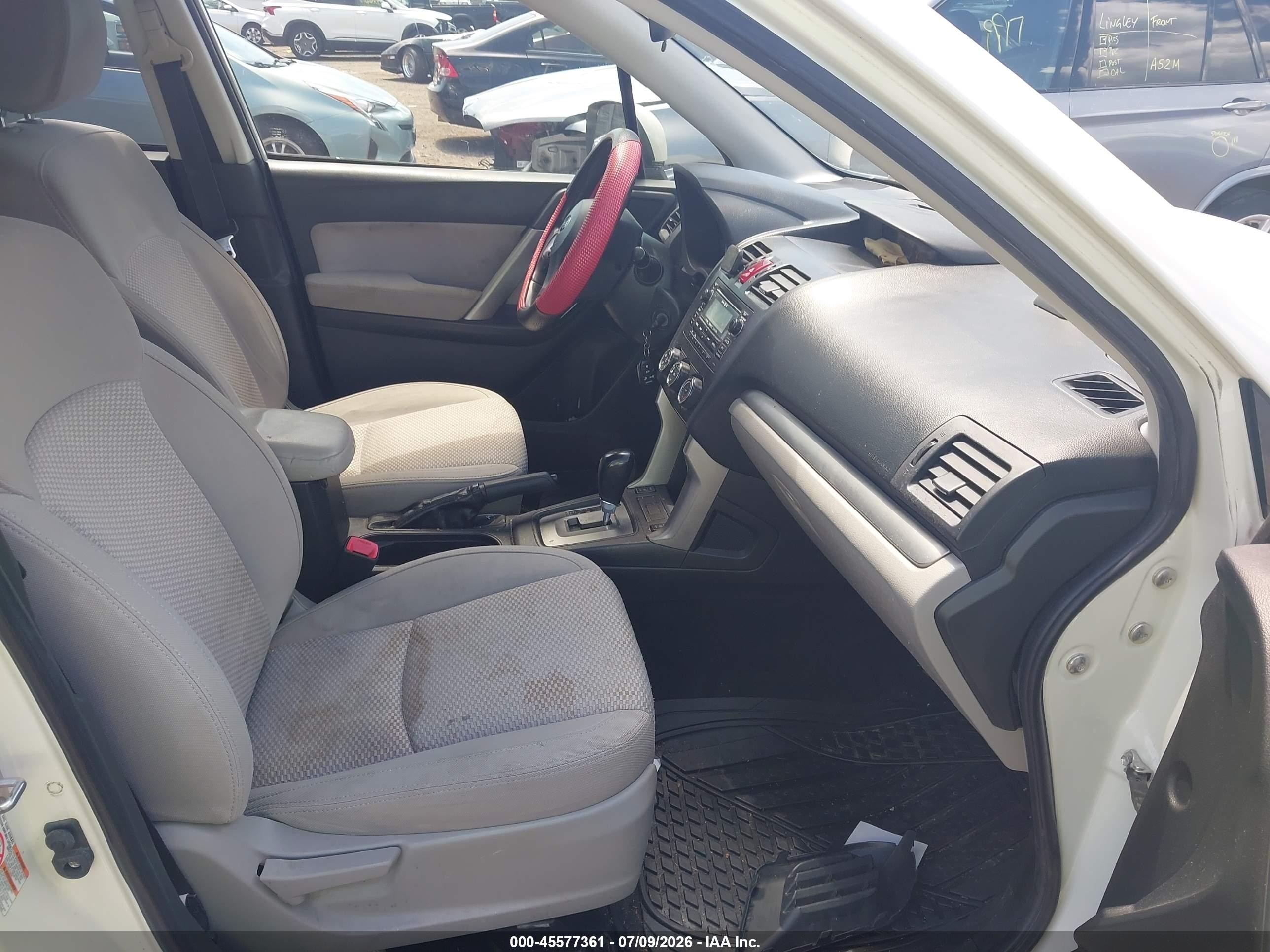 2015 Subaru Forester 2.5i Premium White vin: JF2SJADC6FH481531