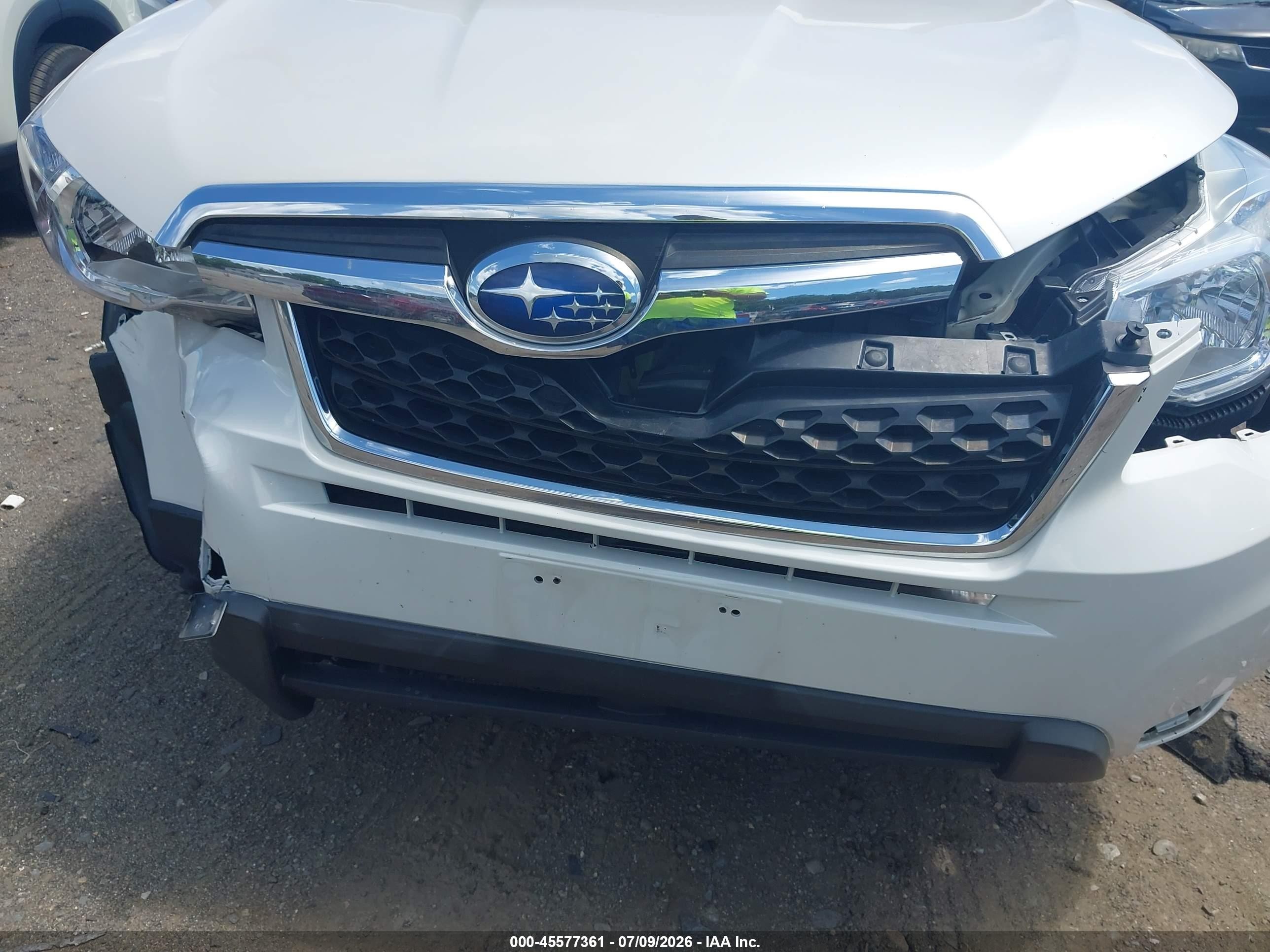 2015 Subaru Forester 2.5i Premium White vin: JF2SJADC6FH481531