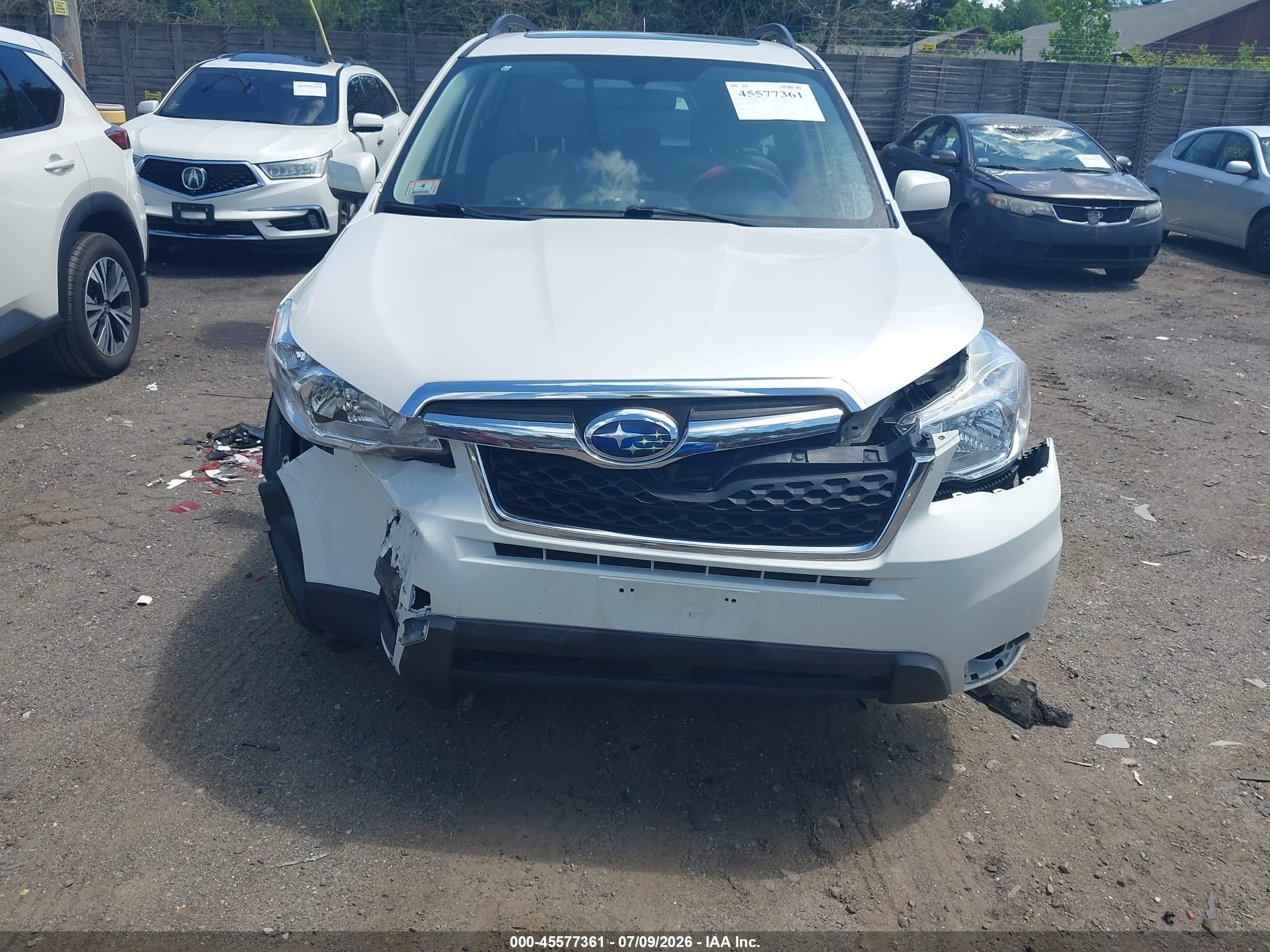 2015 Subaru Forester 2.5i Premium White vin: JF2SJADC6FH481531