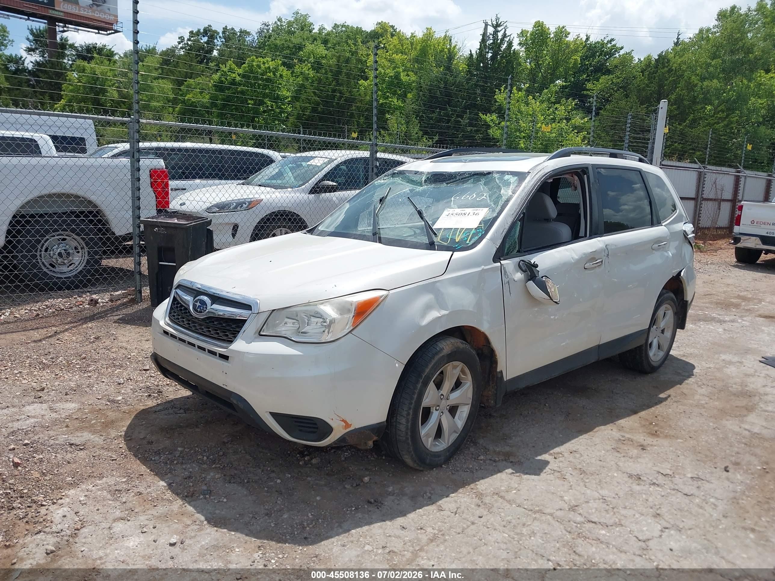 2015 Subaru Forester 2.5i Premium White vin: JF2SJADC6FH486602