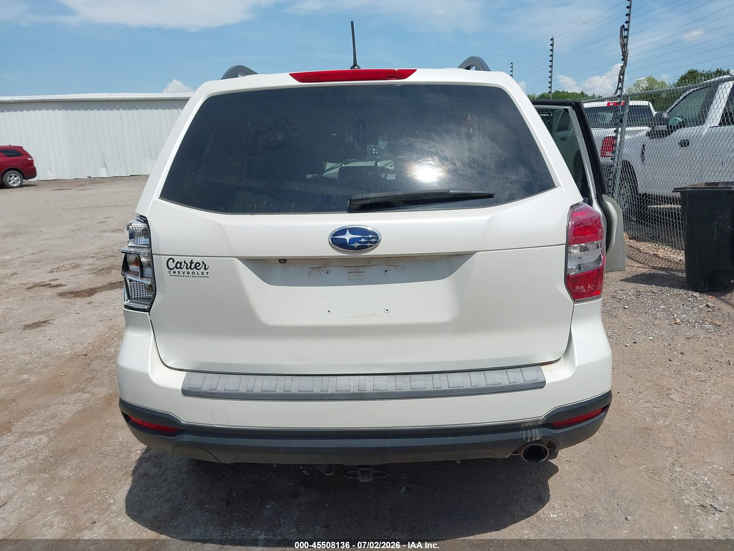 2015 Subaru Forester 2.5i Premium White vin: JF2SJADC6FH486602